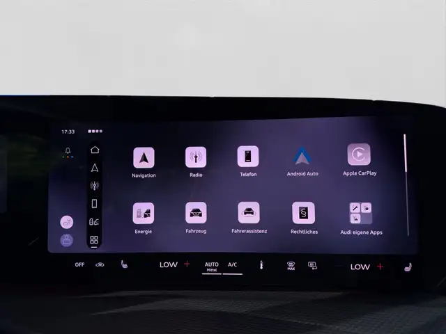 Audi Q5 view 14