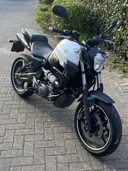 Yamaha MT-03 - foto 8