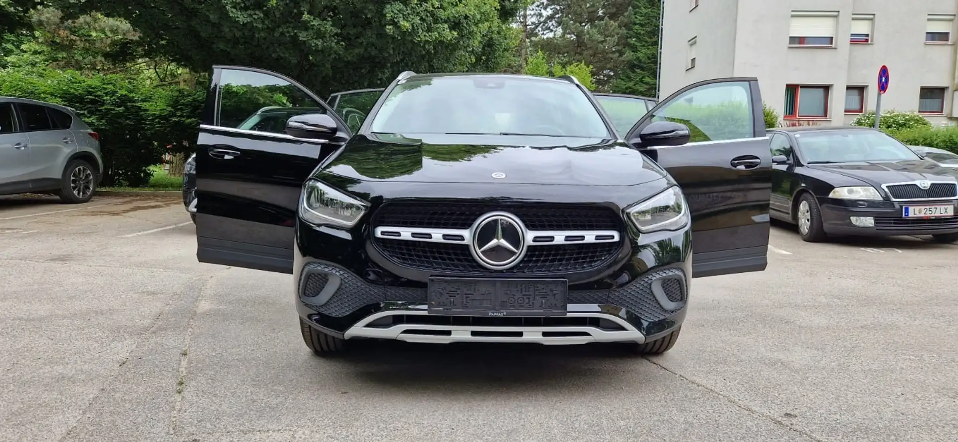 Mercedes-Benz GLA 180 GLA 180 d Aut. Schwarz - 1