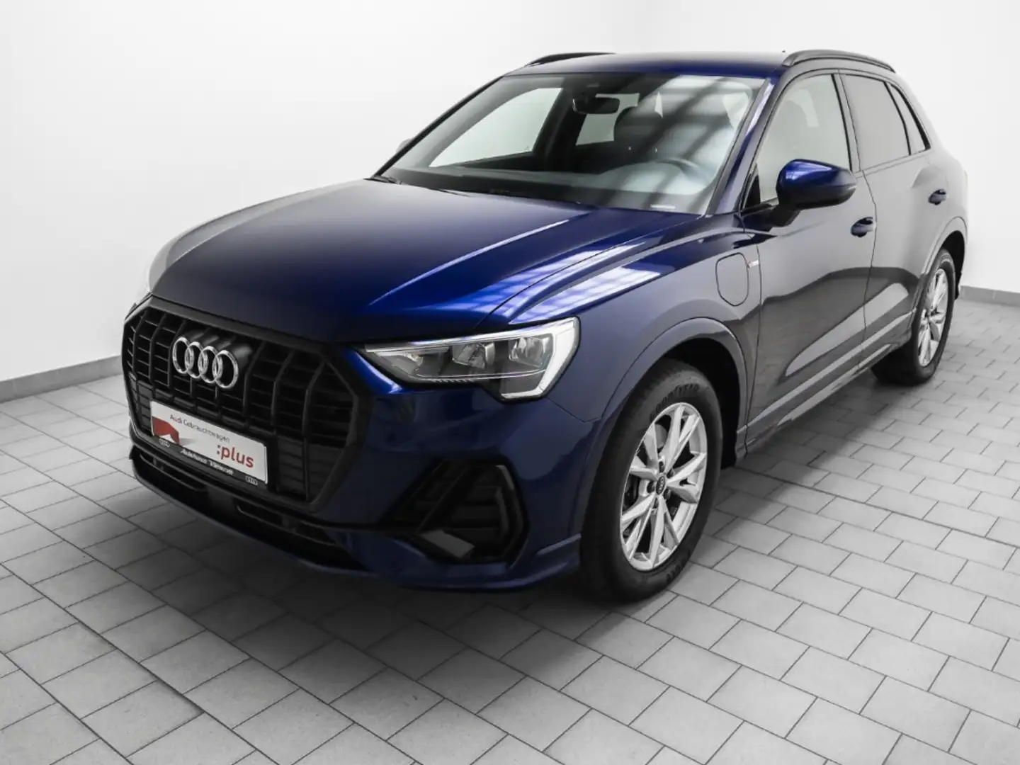 Audi Q3 45 TFSI e S line Navi AHK Kamera Blau - 2