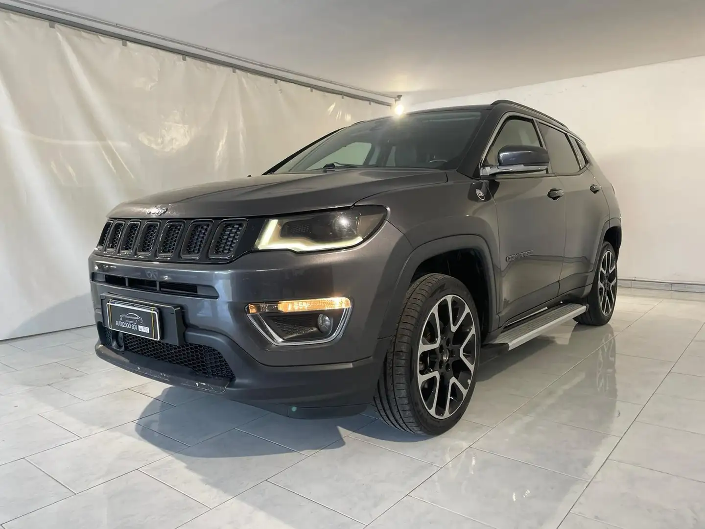 Jeep Compass 2.0 mjt OPENING EDITION 4WD 140cv AUTO IPER FULL Grigio - 2
