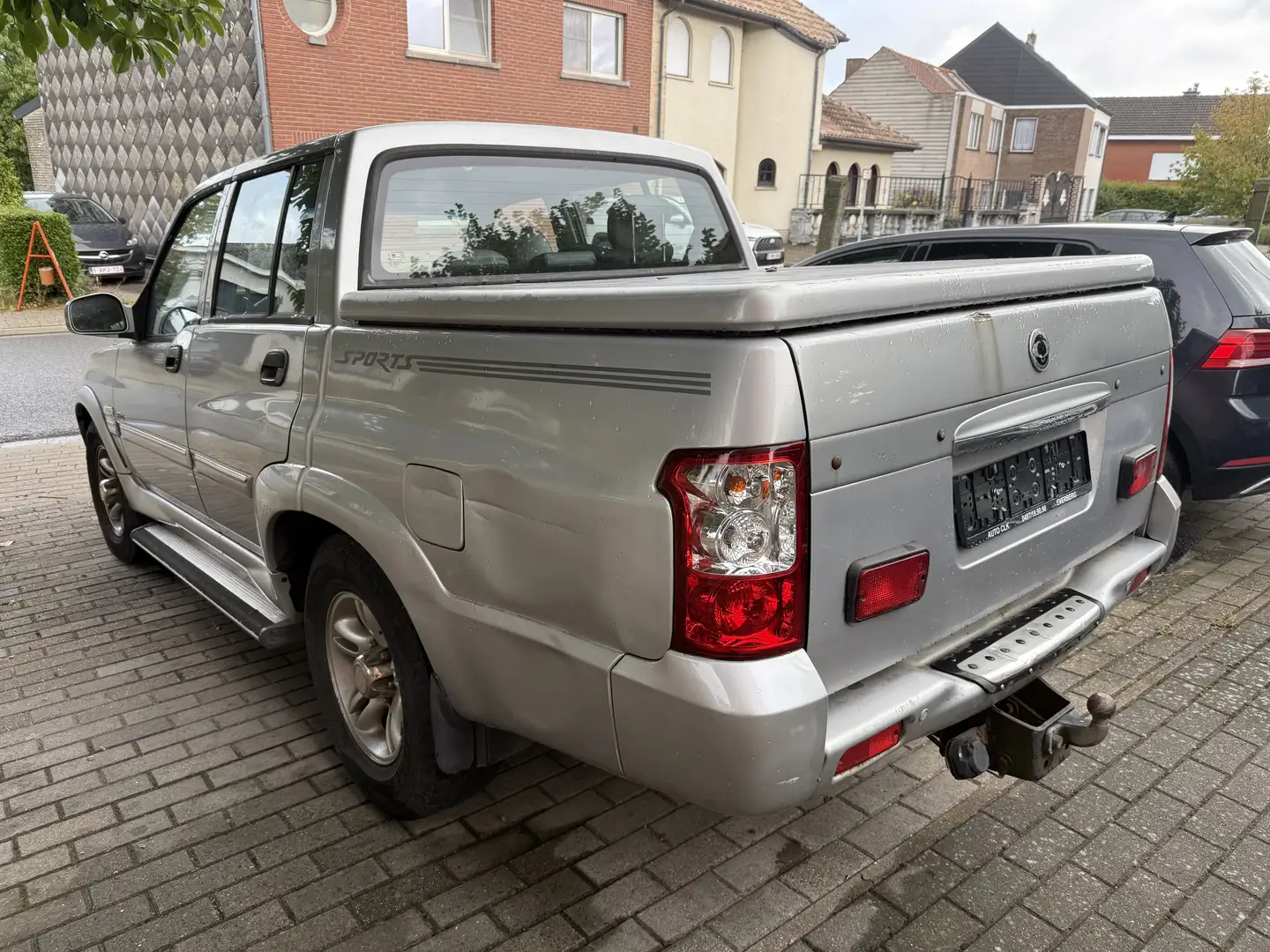 SsangYong Musso 2.9 Turbo 4X4 Airco Cuir UTILITAIRE DOUBLE CABINE Grau - 2