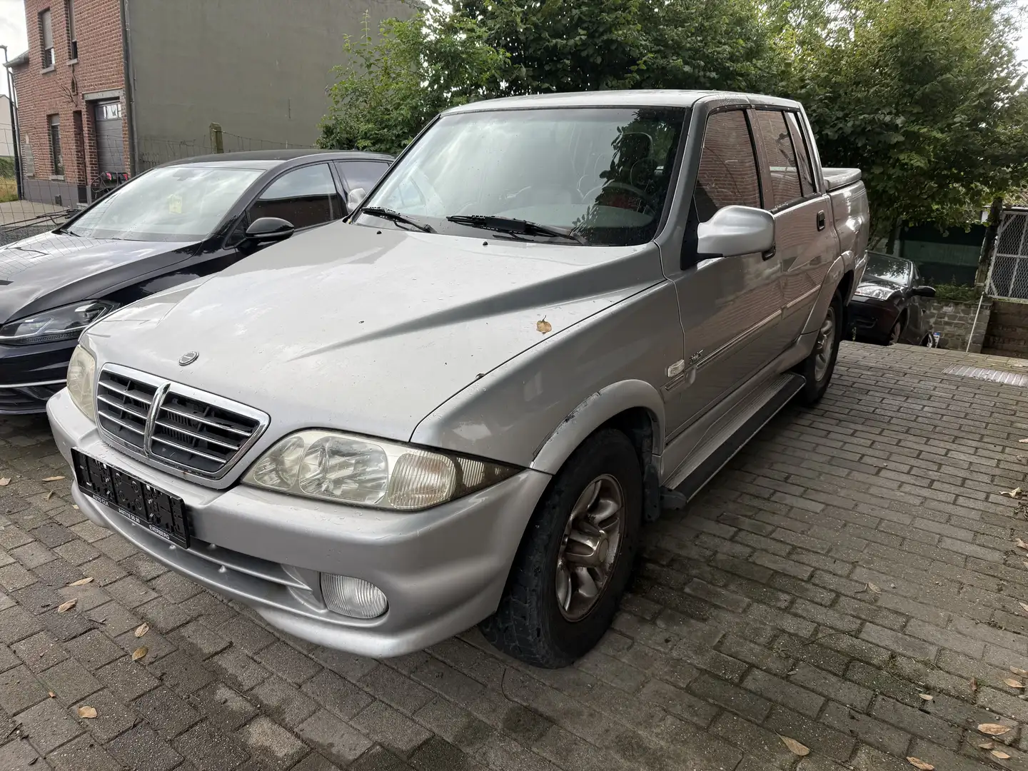 SsangYong Musso 2.9 Turbo 4X4 Airco Cuir UTILITAIRE DOUBLE CABINE Grau - 1