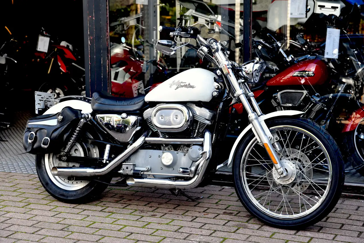Harley-Davidson Sportster 883