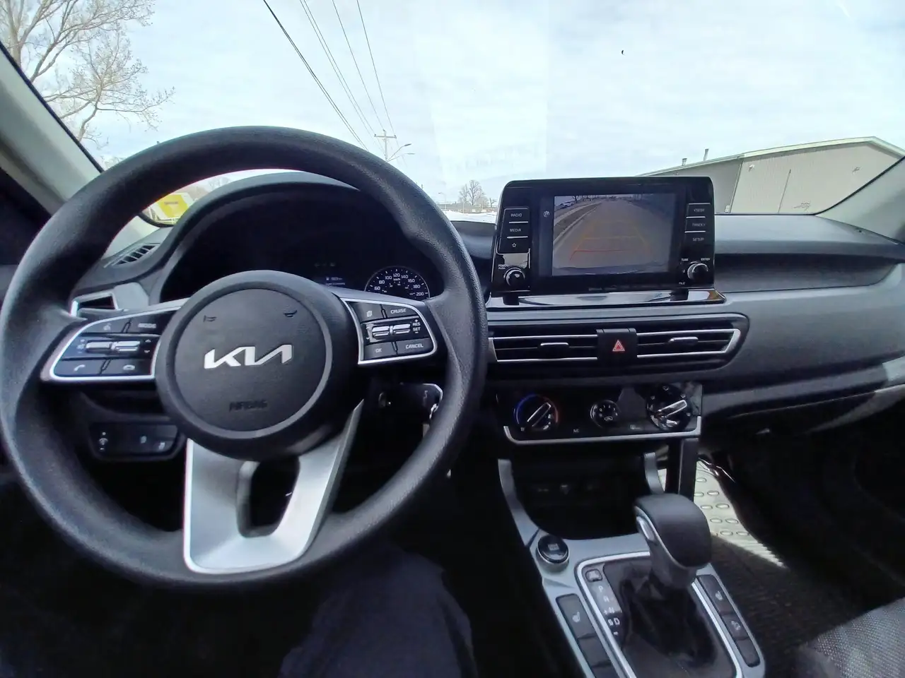 Kia Seltos снимка Kia Seltos