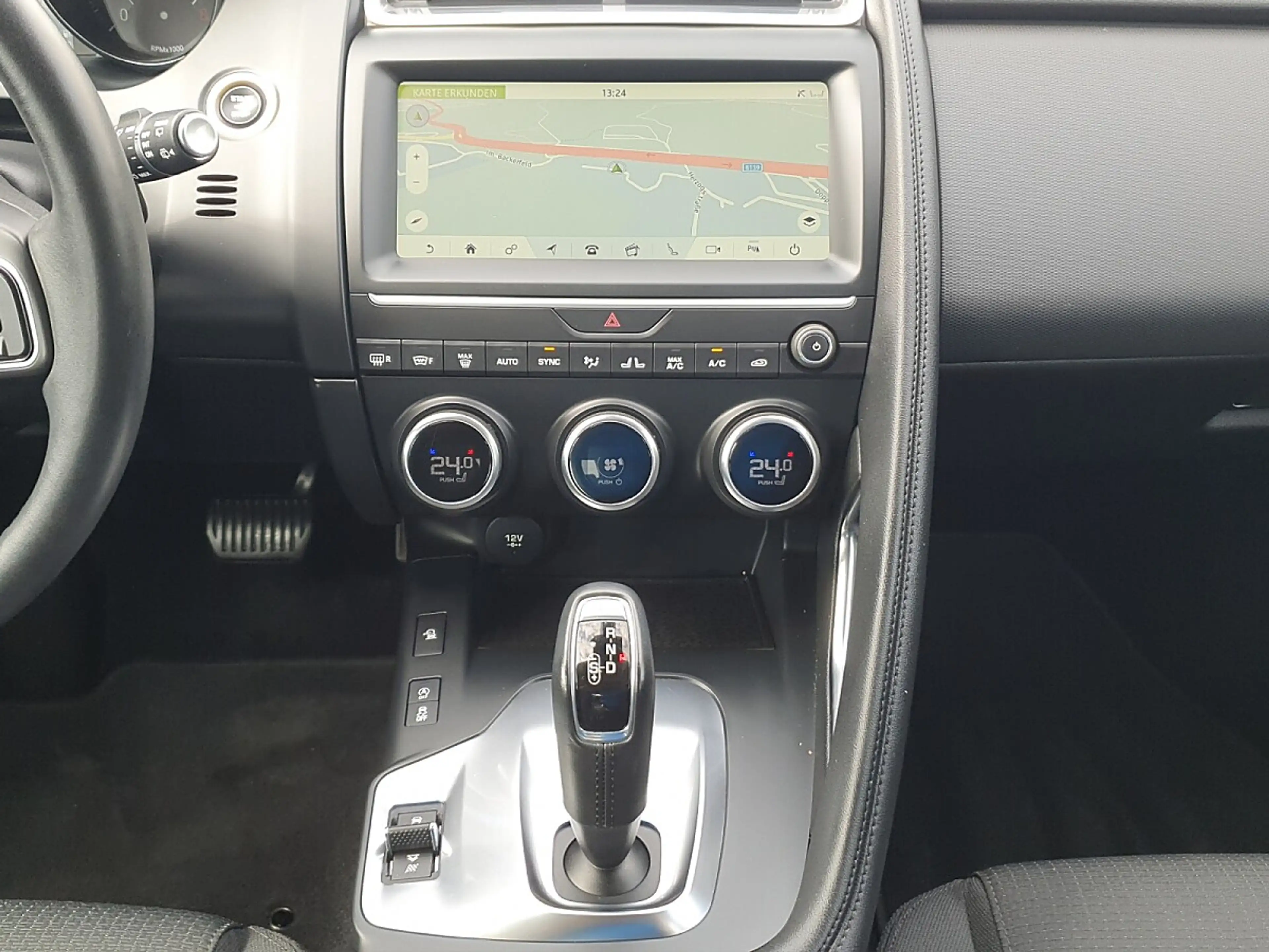 Jaguar E-Pace 2.0I4 P200 AWD Aut. — photo 9