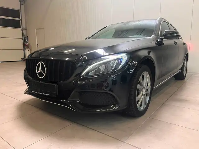 Mercedes-Benz C 300 BlueTec Hybrid  h T / T-LEDER / LED / NAVI