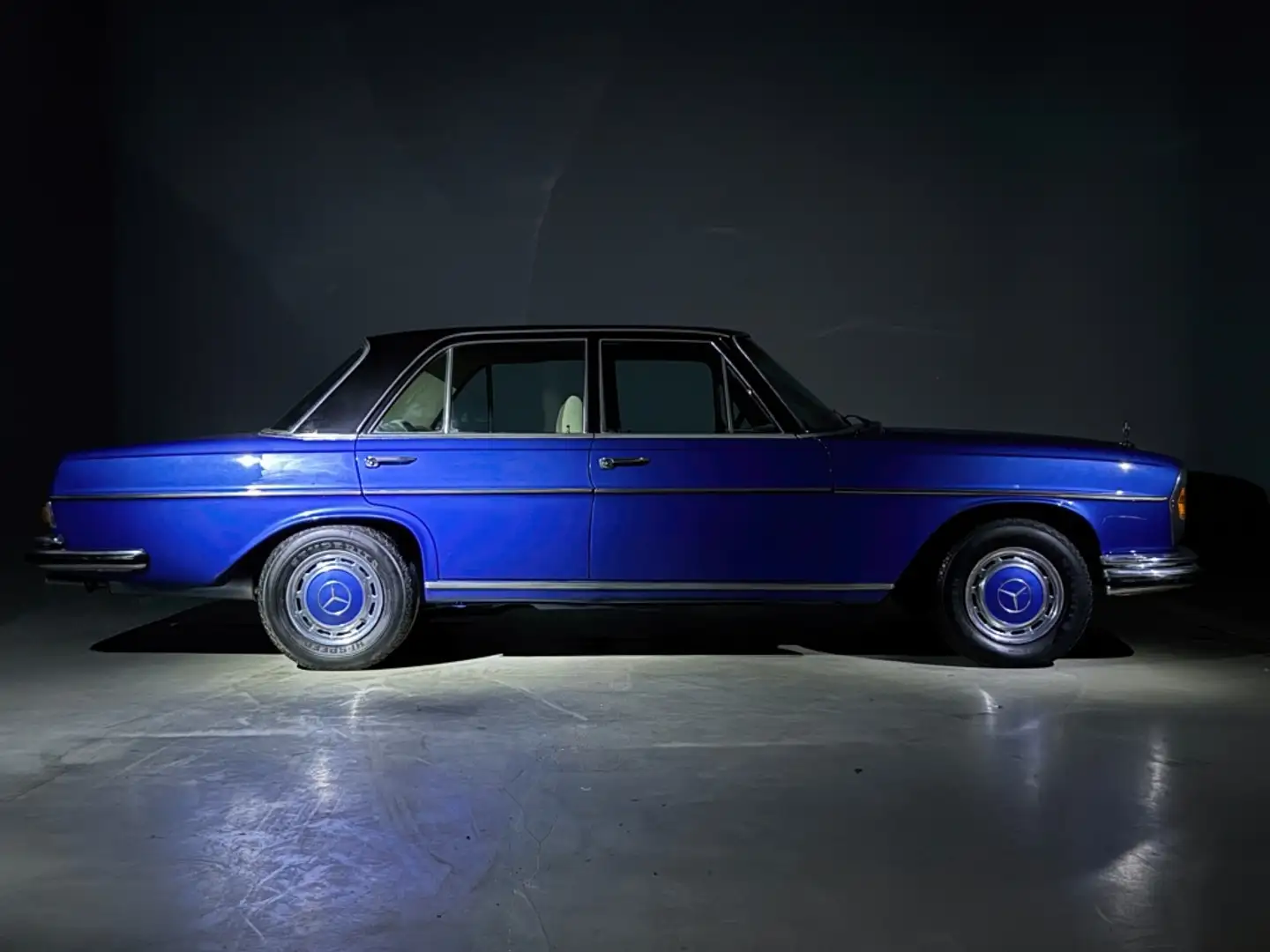 Mercedes-Benz 280 S (108) Bleu - 1