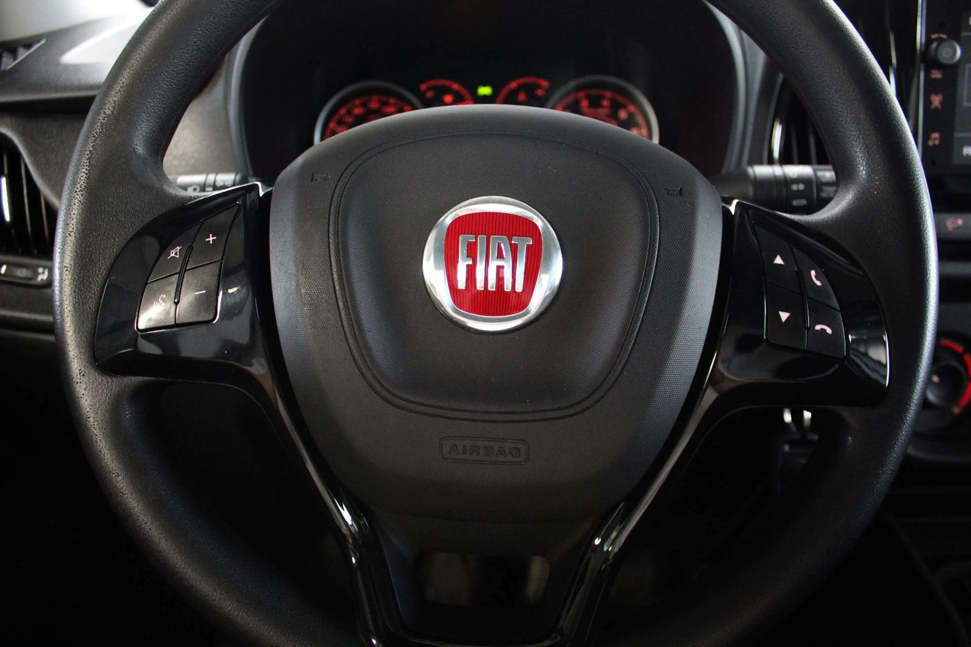Fiat Doblo Doblò SX Kasten (AHK) — photo 12