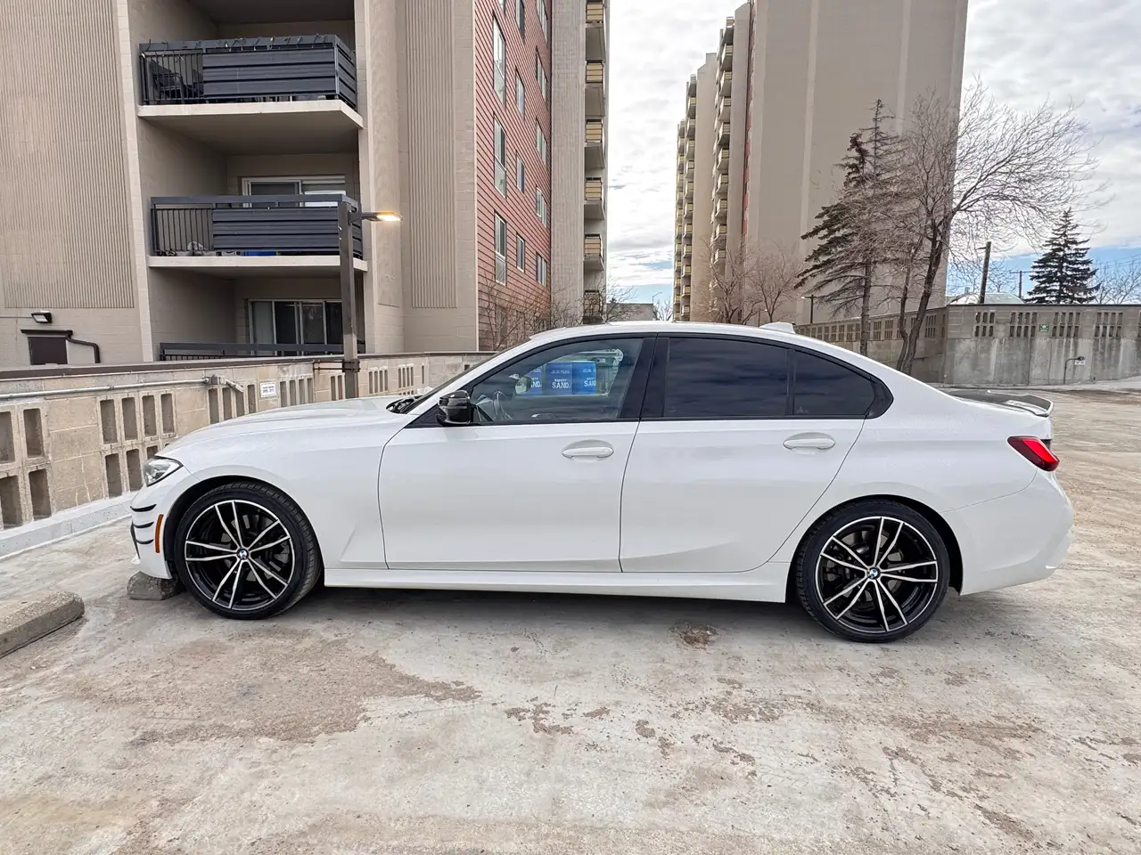 BMW 3 Series снимка BMW 3 Series