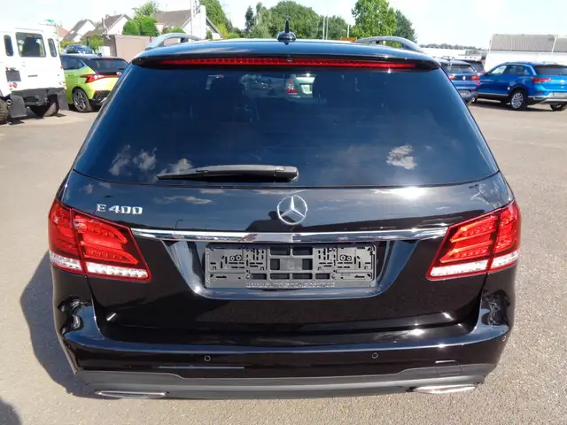 Mercedes-Benz E-Class view 5