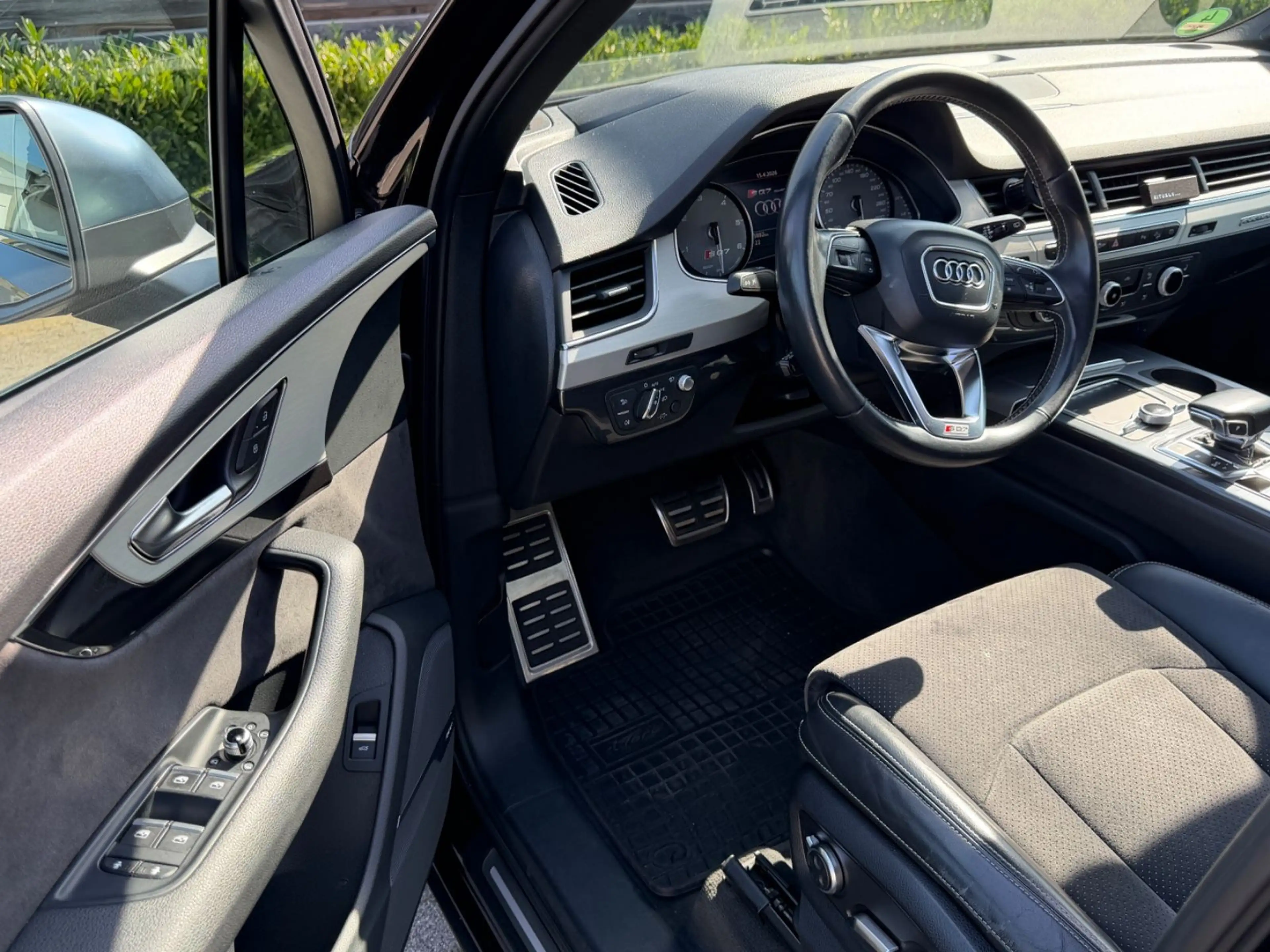 Audi SQ7 4.0 TDI quattro Navi Pano R.Kamera AHK — photo 13