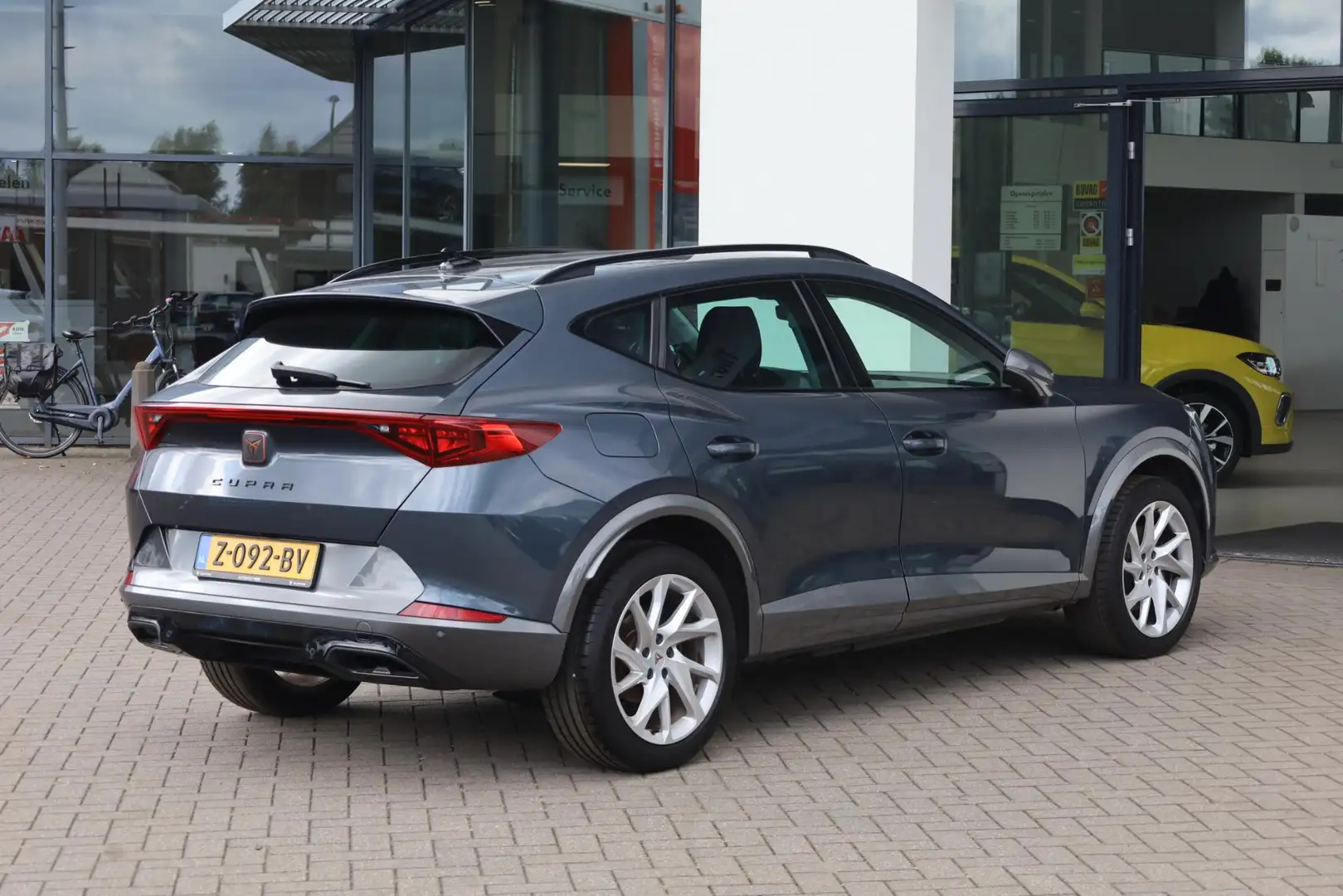 CUPRA Formentor 1.4 TSI e-Hybrid Essential 204PK / 150kW, Achterui Grau - 2