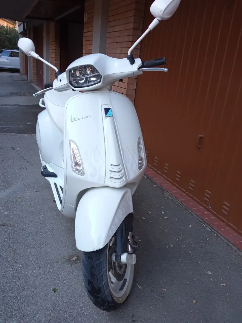 Piaggio Sprint Vespa 125 Sprint Justin Bieber Wit - 1