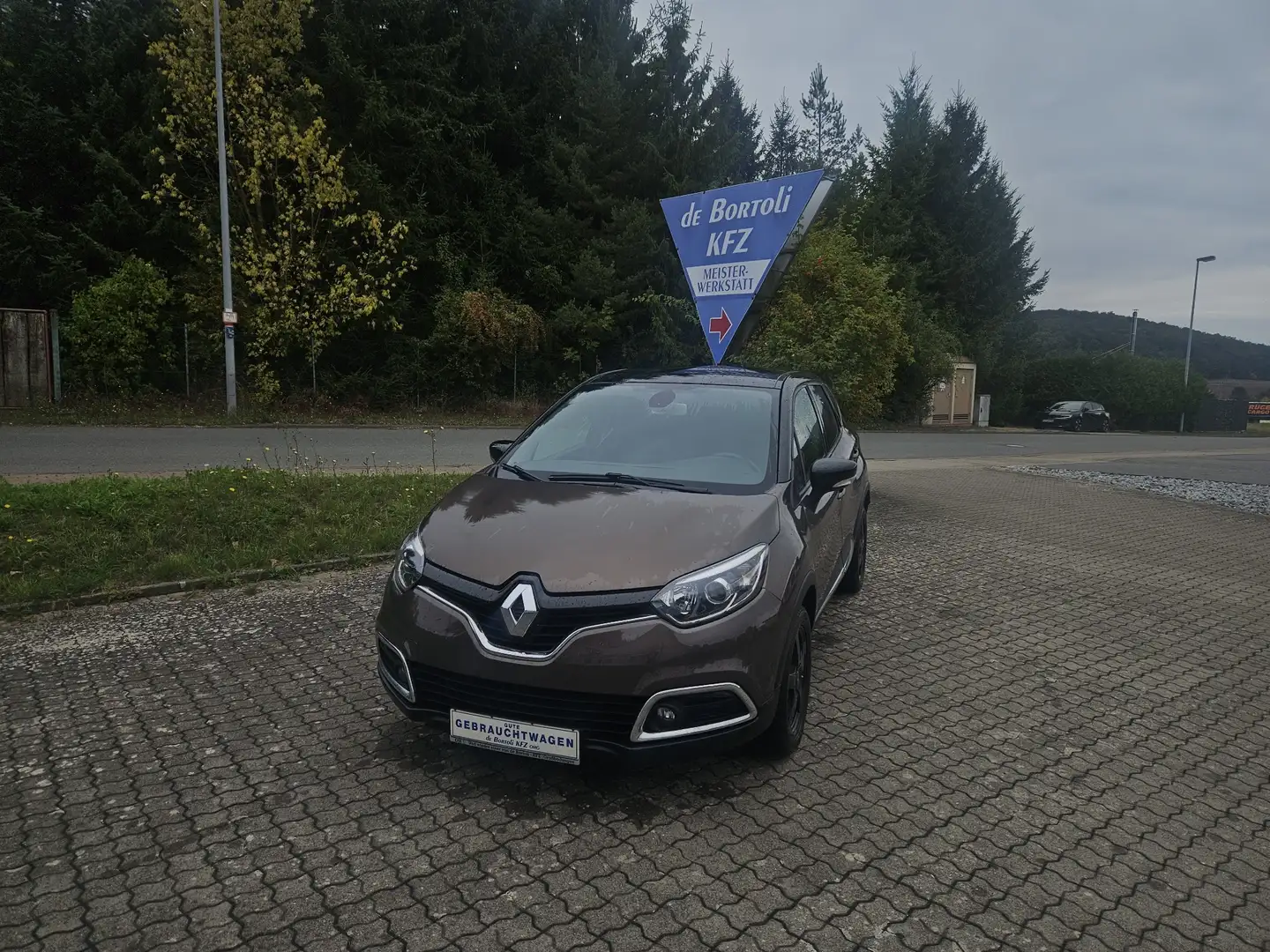 Renault Captur Intens Braun - 1