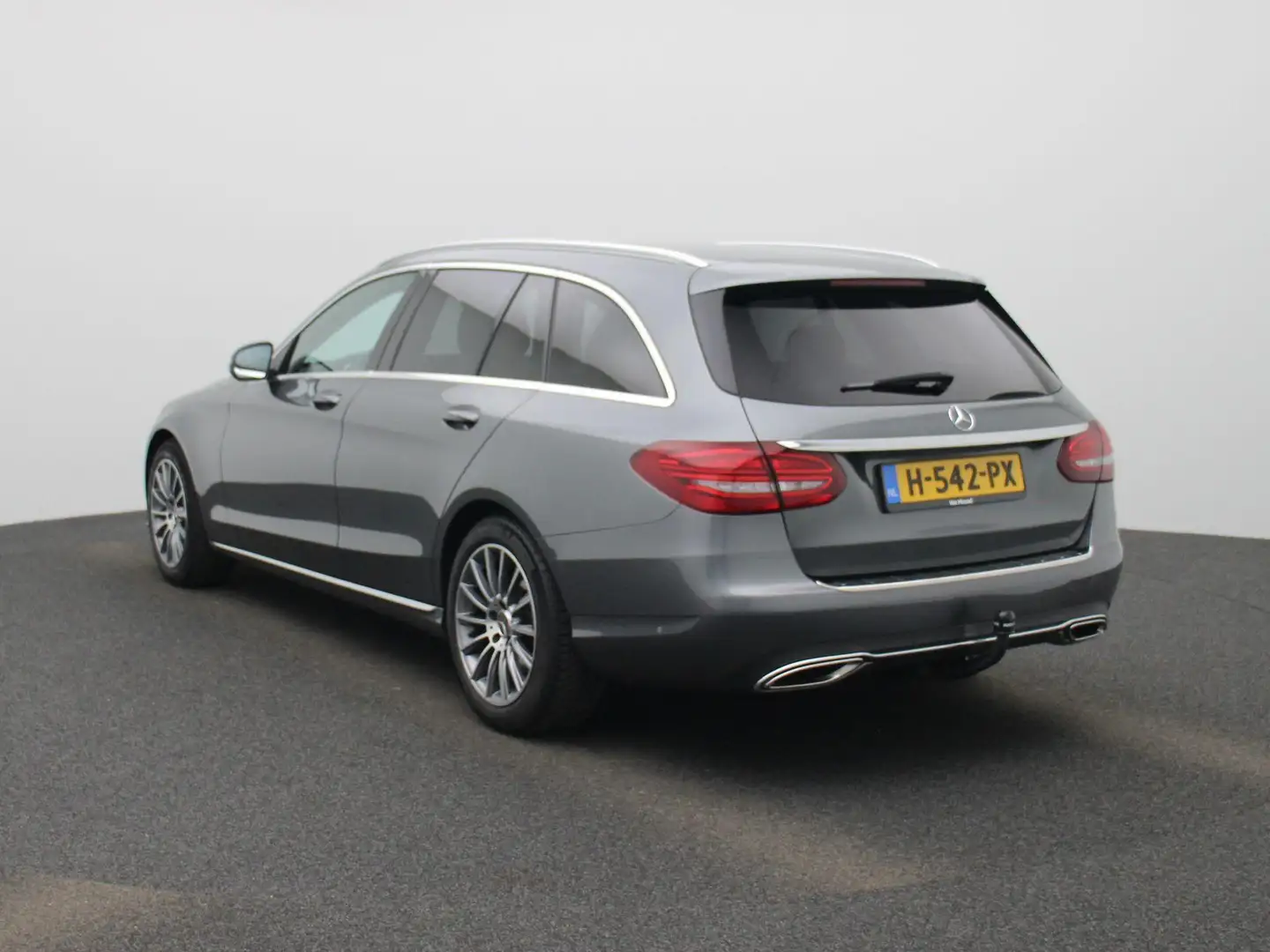 Mercedes-Benz C 200 Estate Business Solution AMG Plus Upgrade Edition Grijs - 2