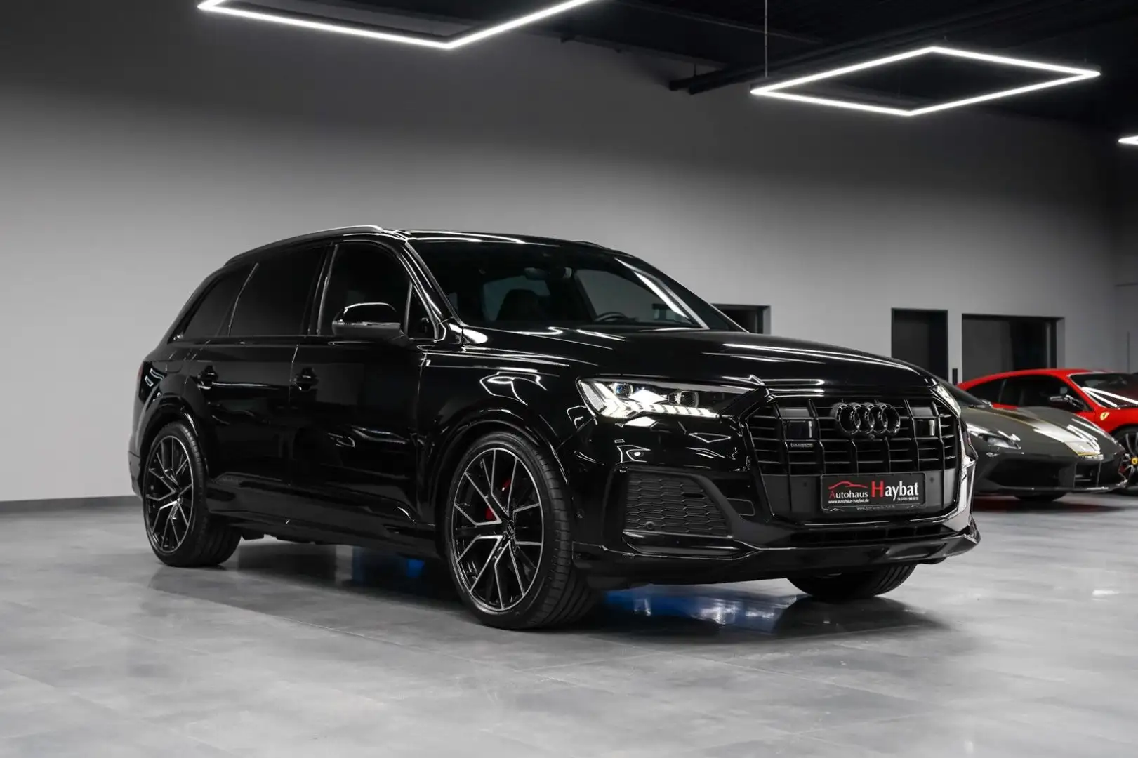 Audi Q7 50 TDI quattro competition plus *VOLL* Schwarz - 1