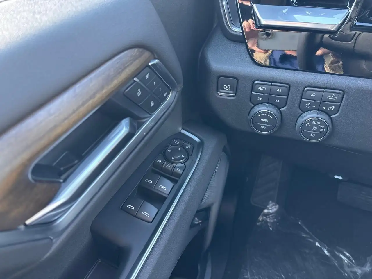 Chevrolet Silverado 2500 снимка Chevrolet Silverado 2500
