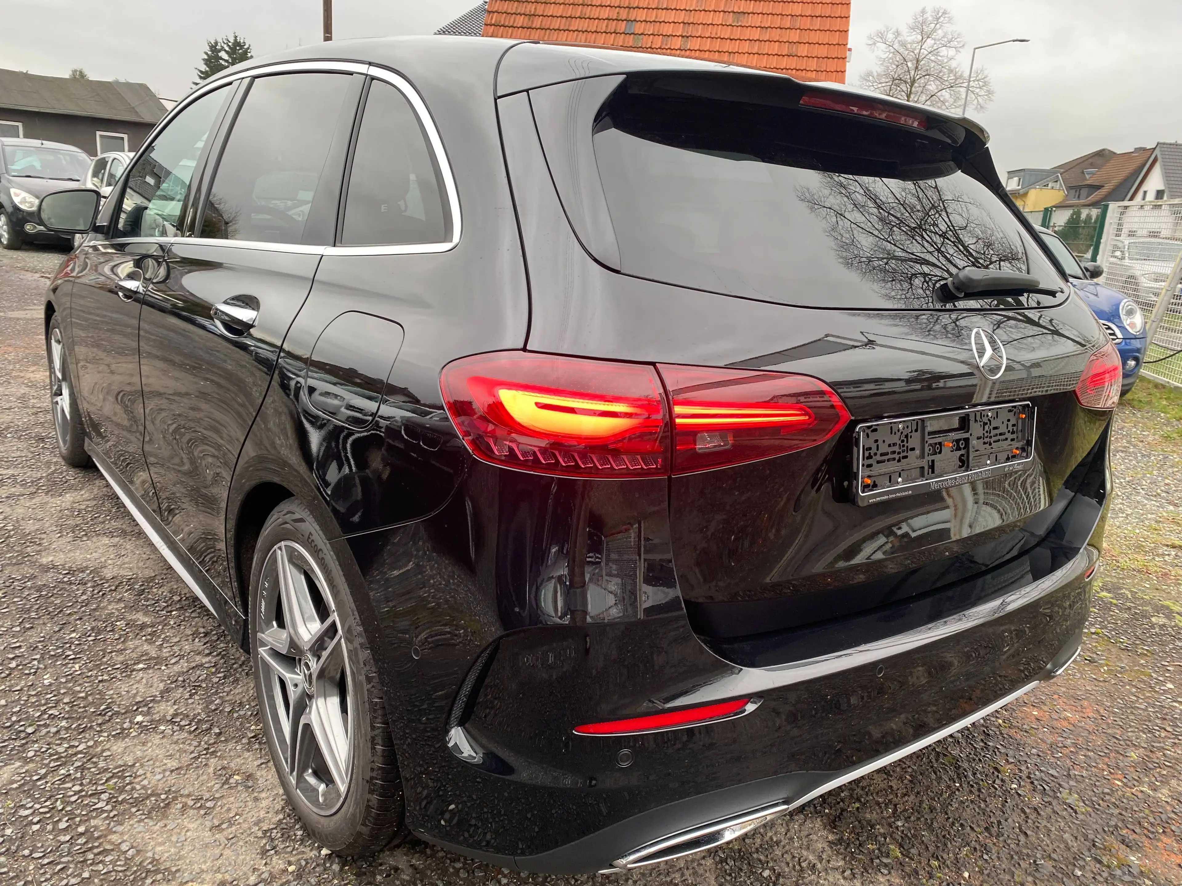 Mercedes-Benz B 200 B 200 AMG Line Nur 15000KM — photo 3