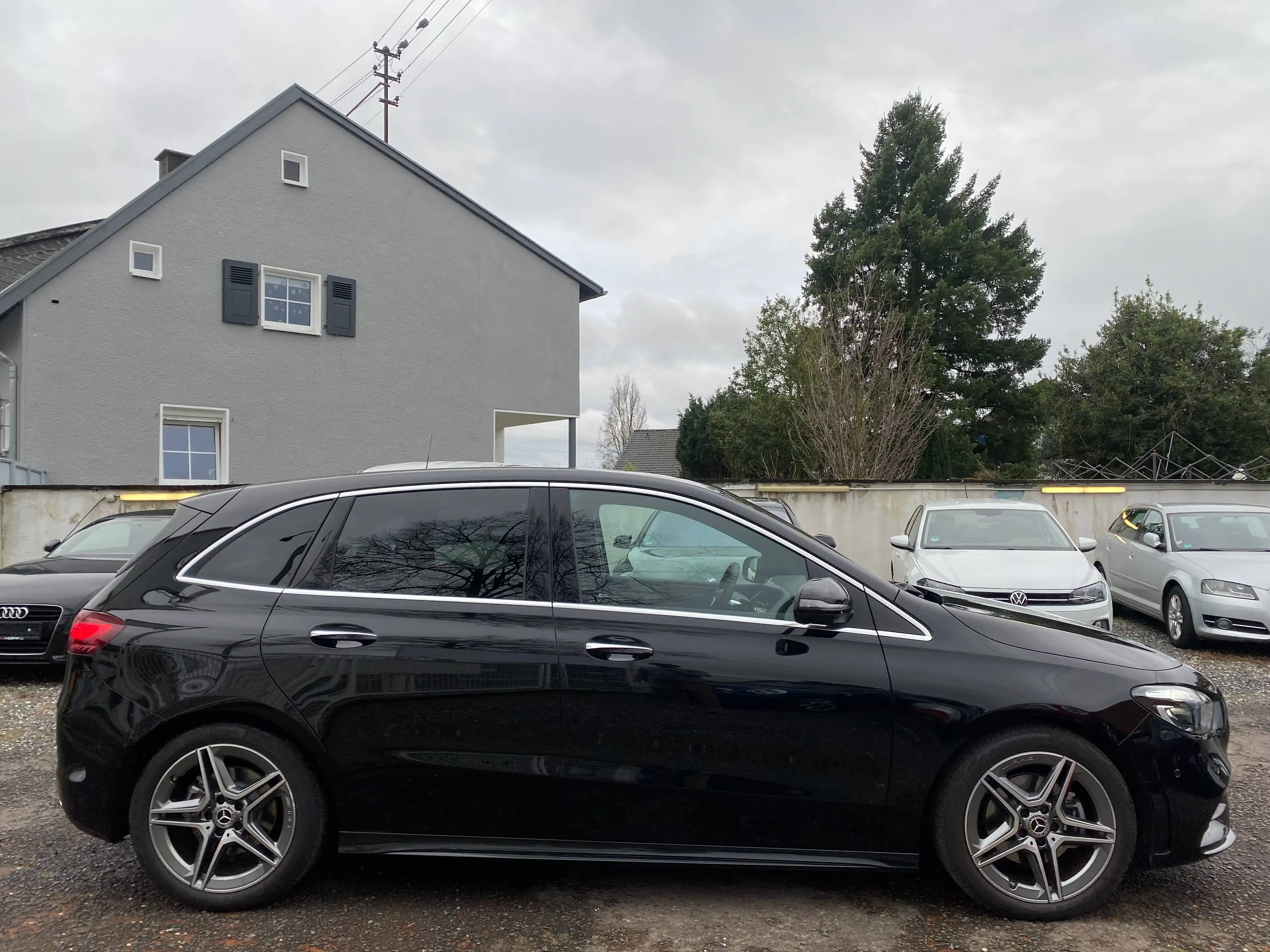 Mercedes-Benz B 200 B 200 AMG Line Nur 15000KM — photo 6
