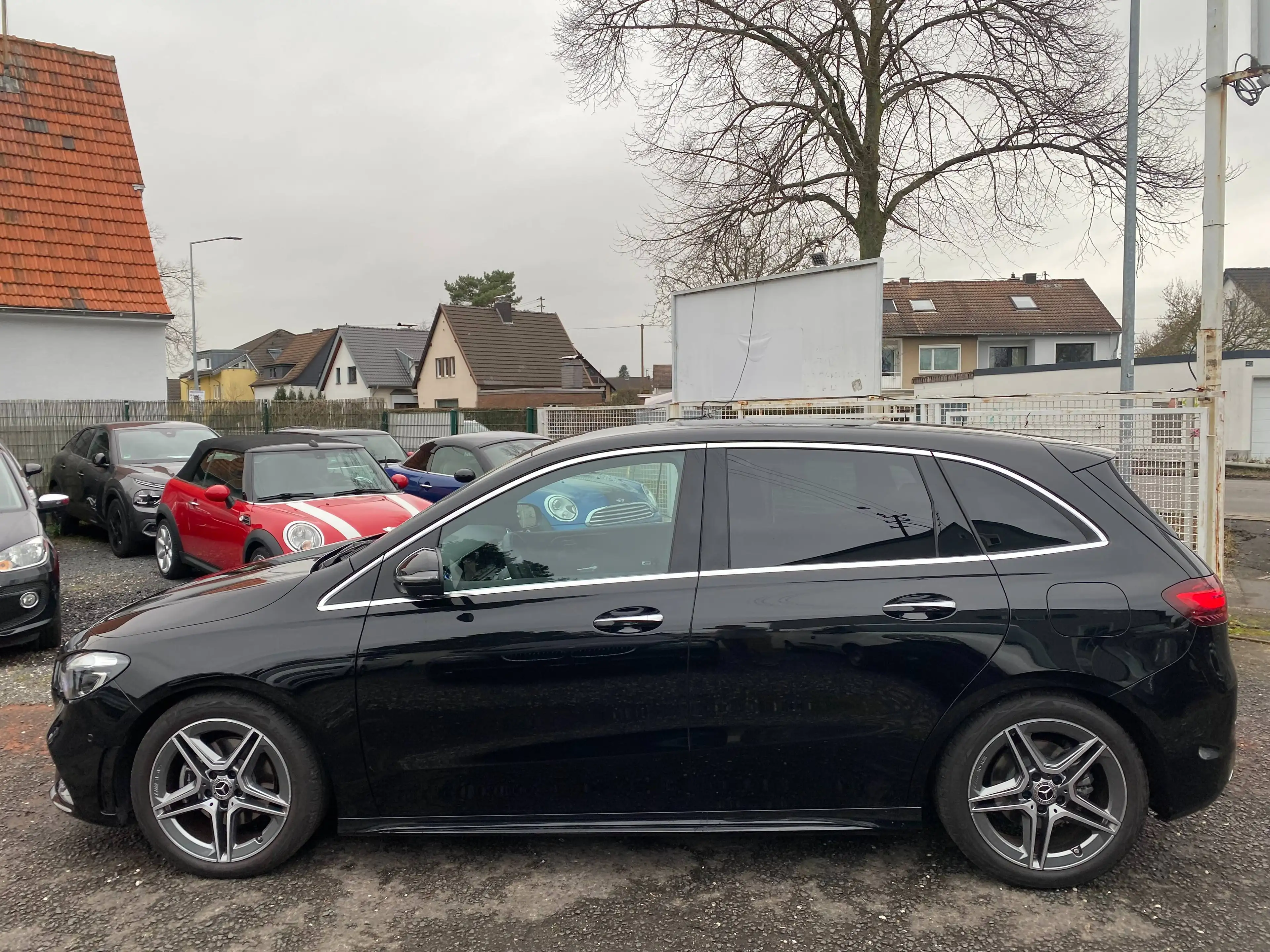 Mercedes-Benz B 200 B 200 AMG Line Nur 15000KM — photo 2