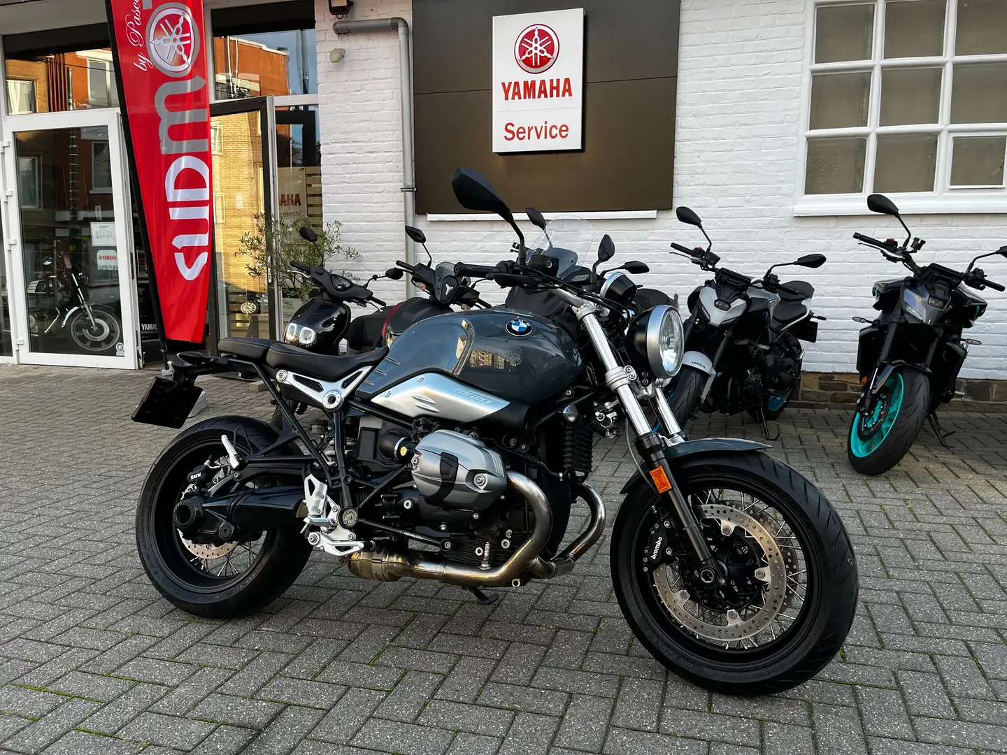 BMW R nineT Gris - 1