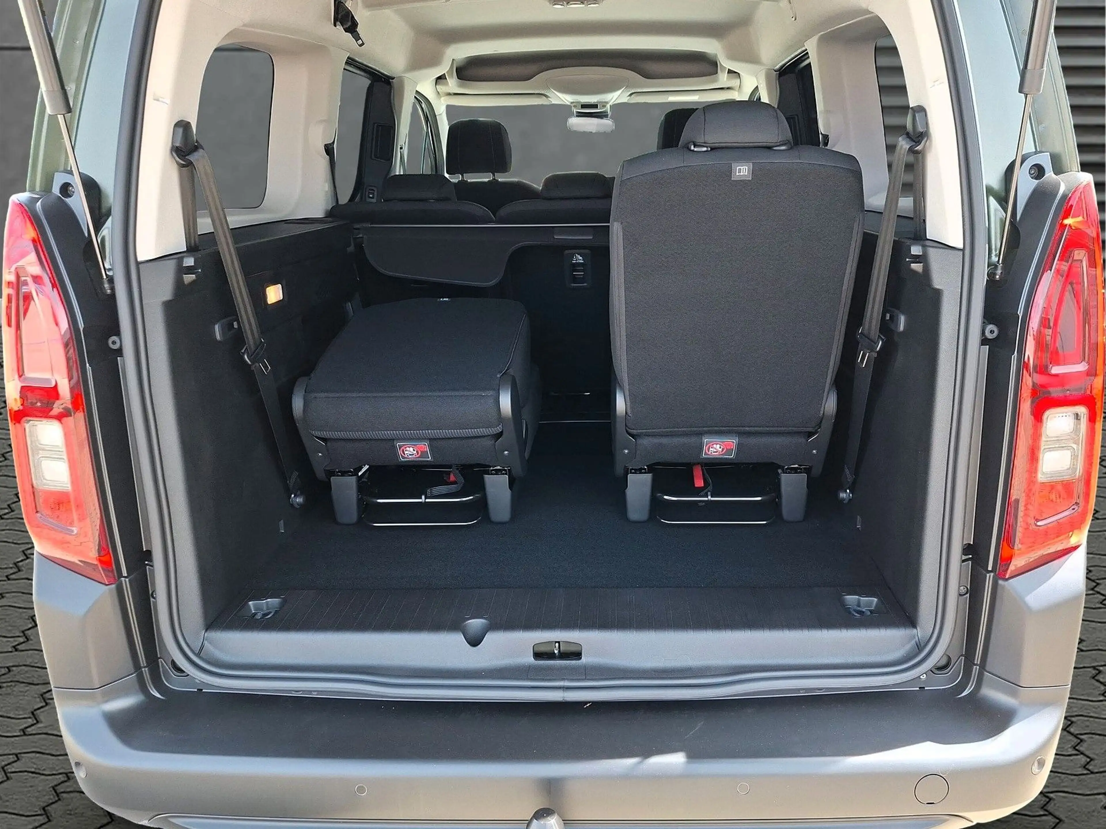 Fiat Doblo Kombi L2 1.5 96KW AUTOMATIK*Allwetter+AHK* — photo 8
