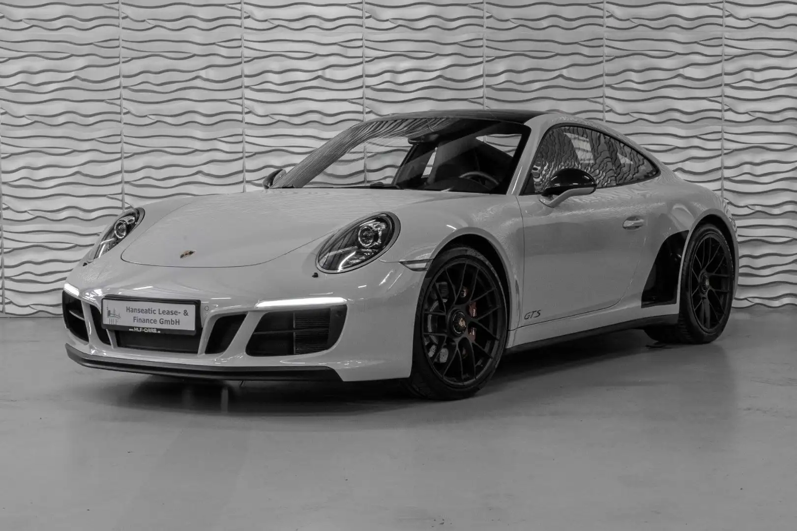Porsche 991 911/ 991 Carrera 4 GTS*APPROVED*CARBON*BOSE* Grijs - 1
