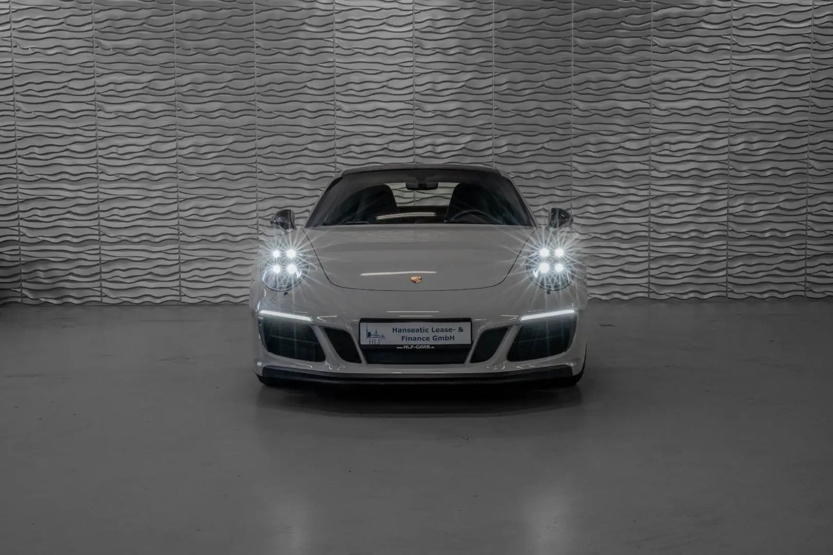 Porsche 991 911/ 991 Carrera 4 GTS*APPROVED*CARBON*BOSE* Grijs - 2