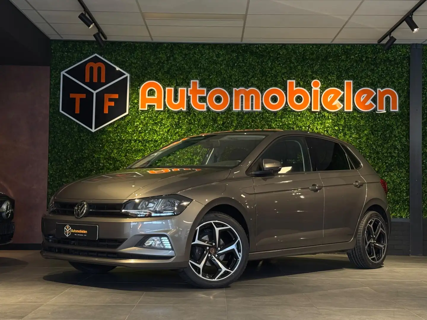Volkswagen Polo 1.0 TSI Comfortline |ACC|APPLECAR|FRONTASSIST|NAVI Gris - 1