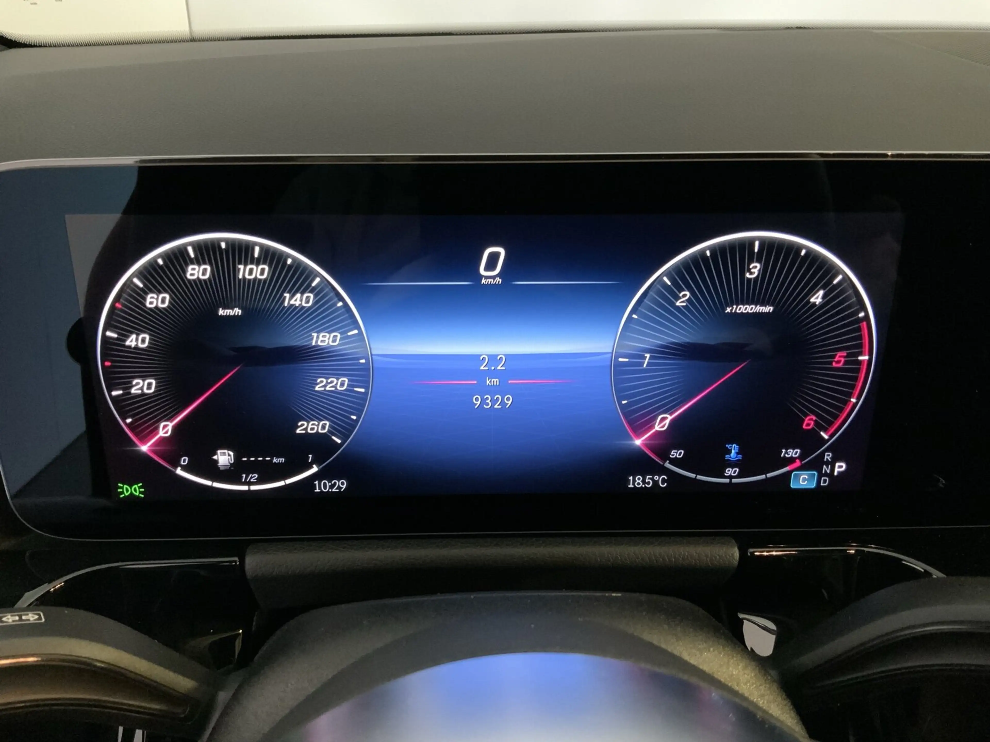 Mercedes-Benz GLA 200 GLA 200 d Progressive Multibeam Sound DISTRONIC — photo 11