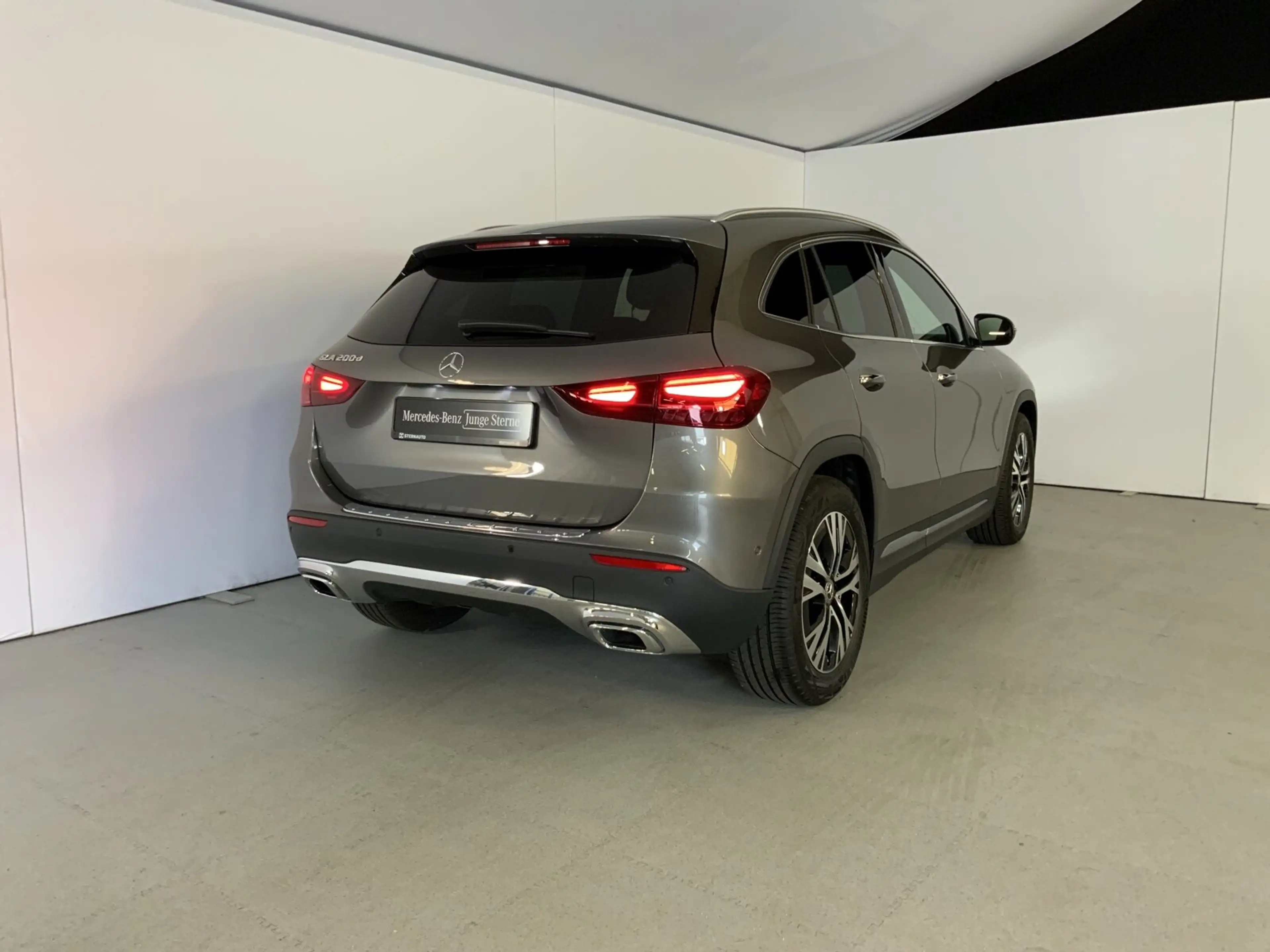 Mercedes-Benz GLA 200 GLA 200 d Progressive Multibeam Sound DISTRONIC — photo 5