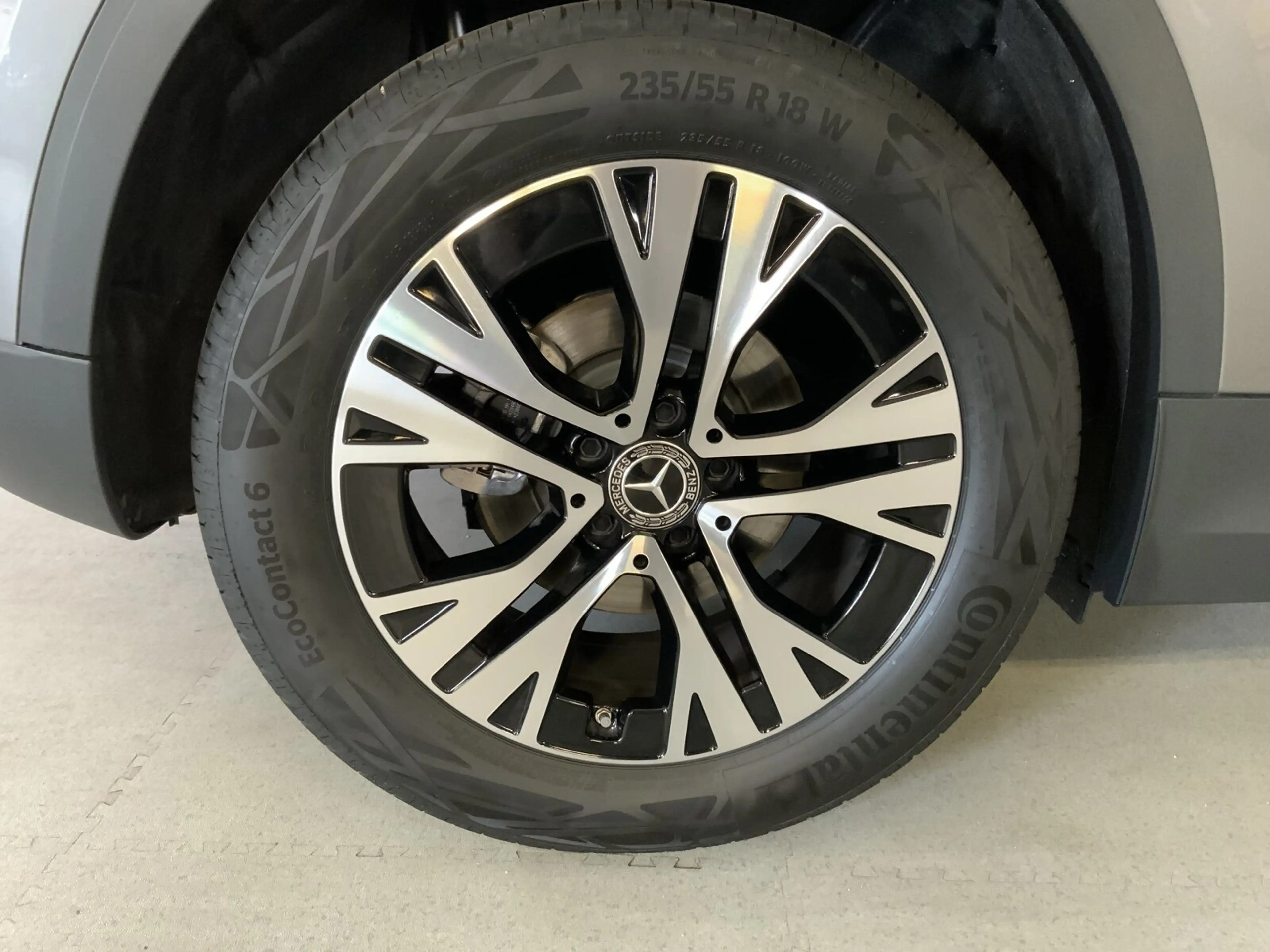 Mercedes-Benz GLA 200 GLA 200 d Progressive Multibeam Sound DISTRONIC — photo 8