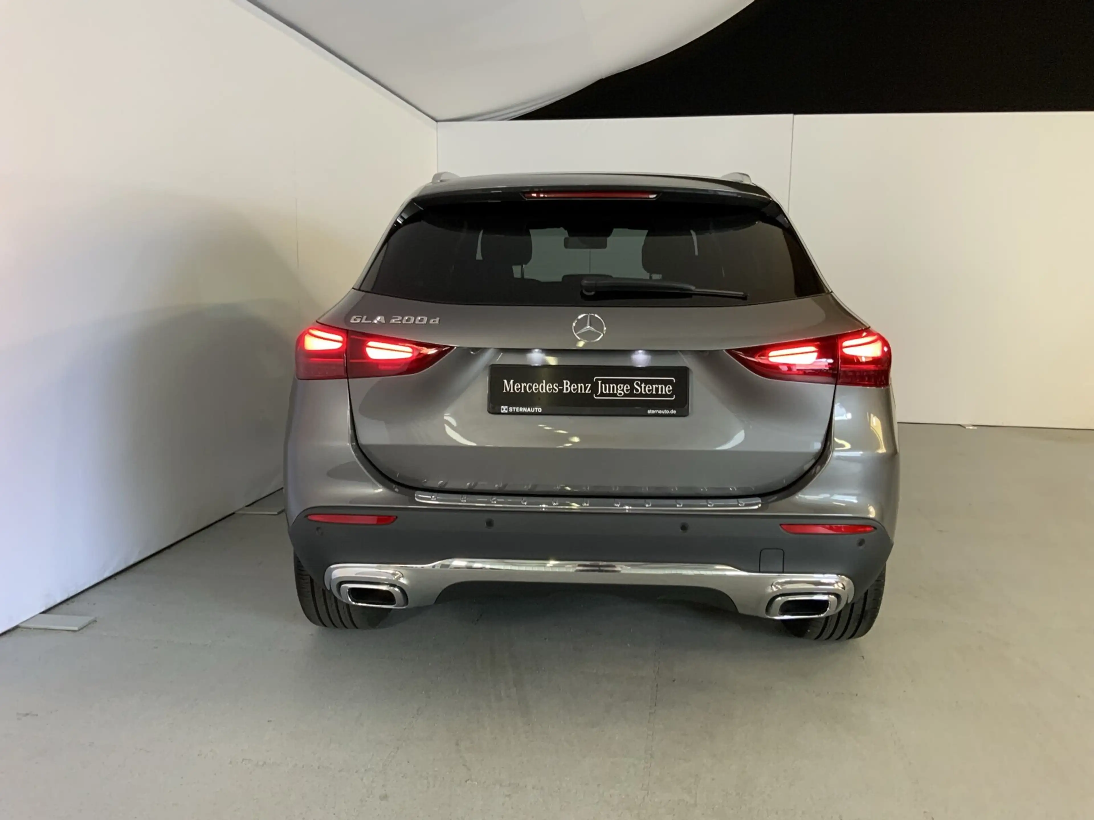 Mercedes-Benz GLA 200 GLA 200 d Progressive Multibeam Sound DISTRONIC — photo 6