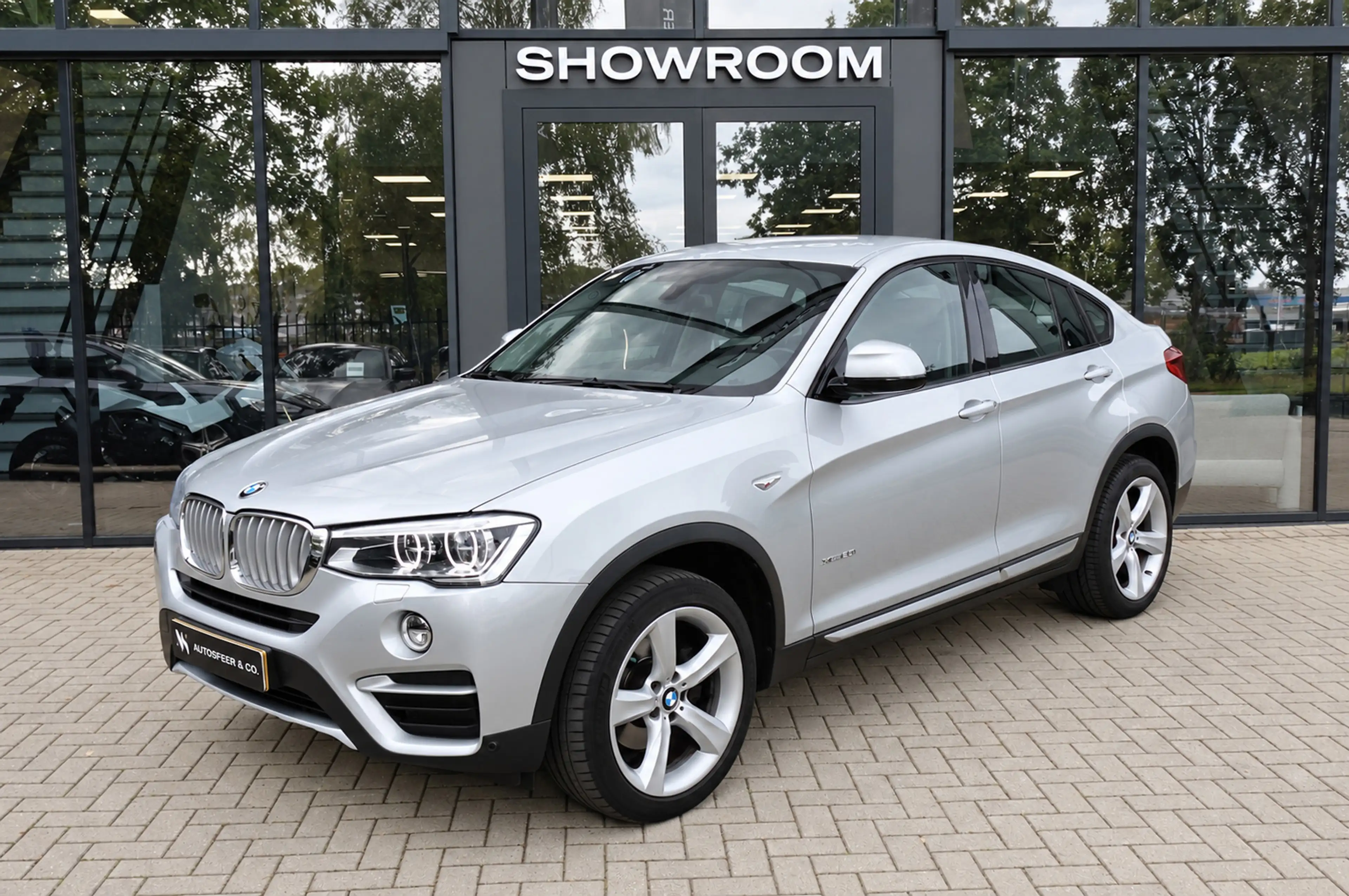 BMW X4 XDrive20i High Executive NAVI LEDER LED VOL — photo 13
