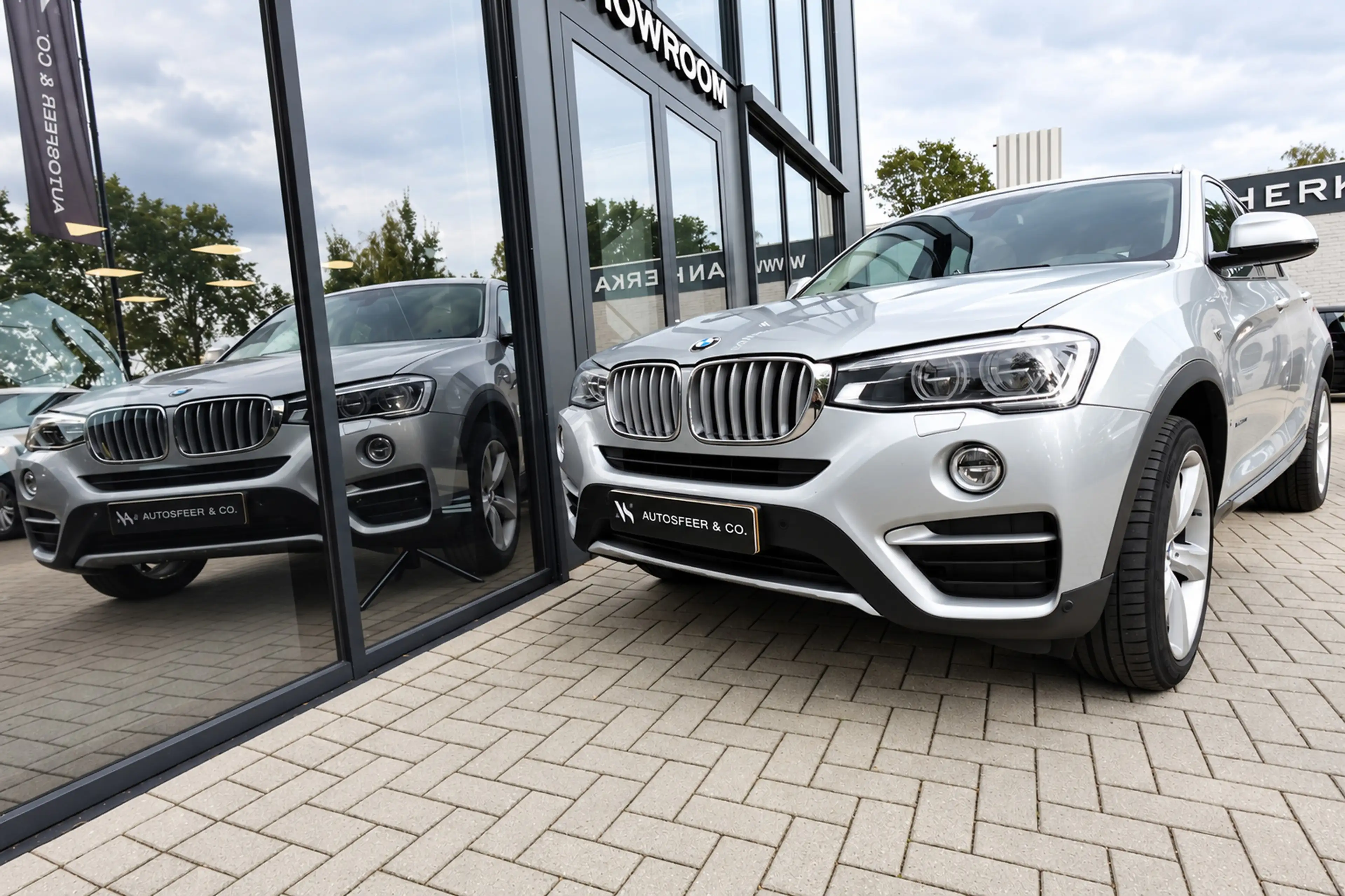 BMW X4 XDrive20i High Executive NAVI LEDER LED VOL — photo 9