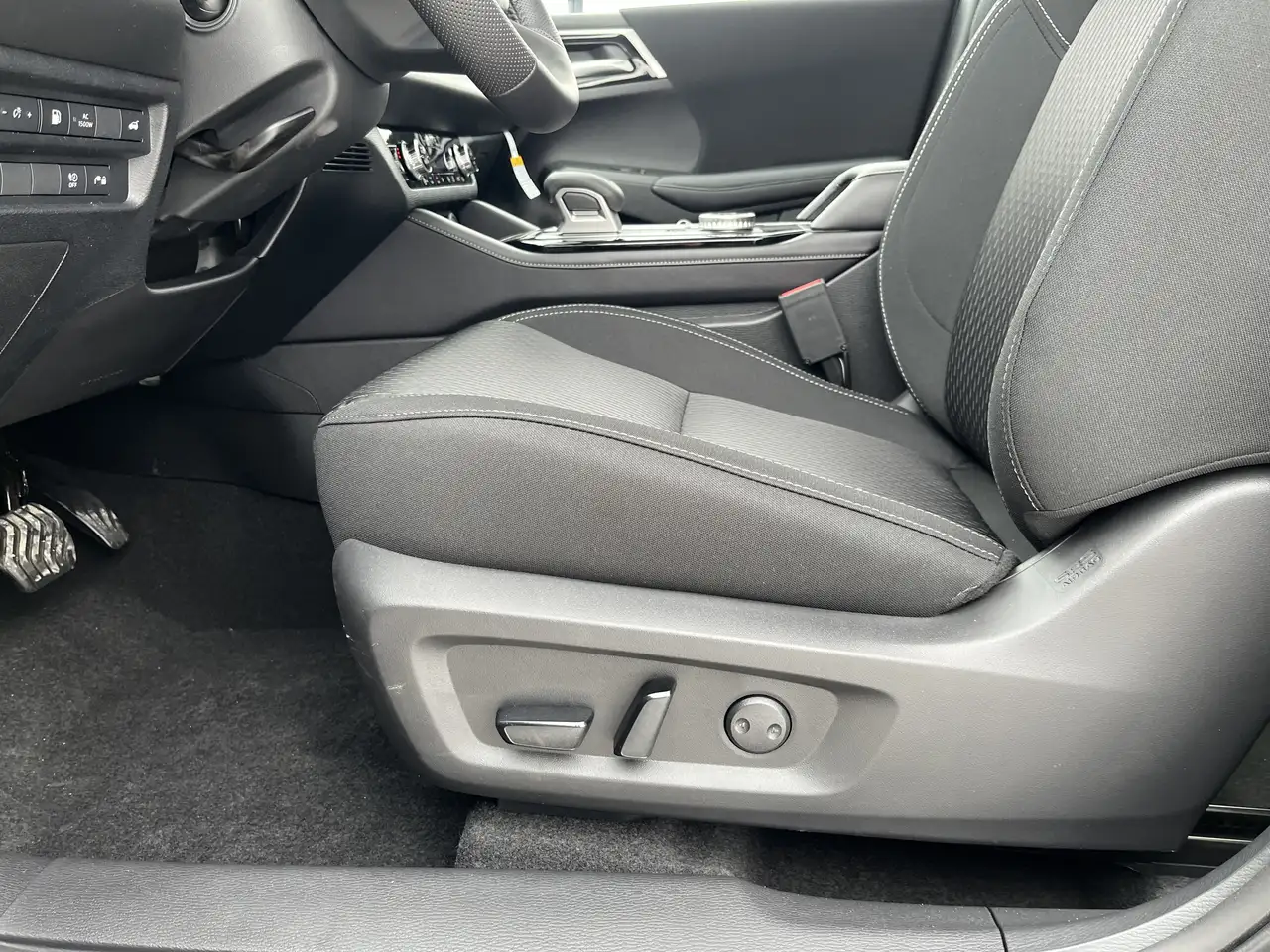 Mitsubishi Outlander снимка Mitsubishi Outlander