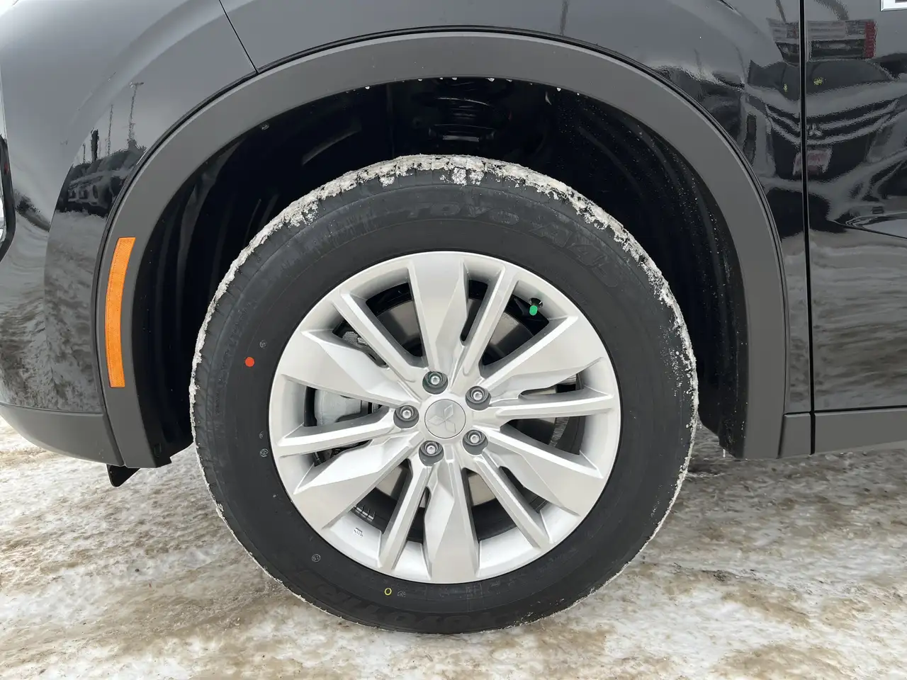 Mitsubishi Outlander снимка Mitsubishi Outlander