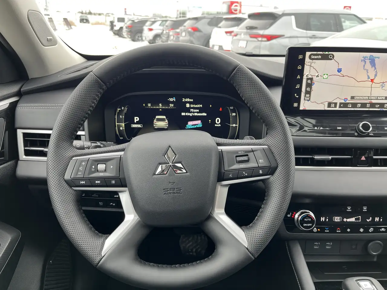 Mitsubishi Outlander снимка Mitsubishi Outlander