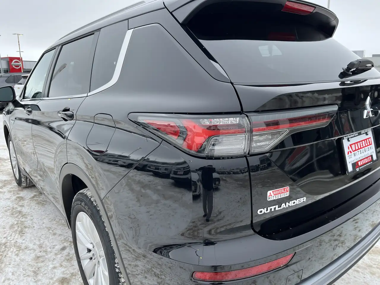 Mitsubishi Outlander снимка Mitsubishi Outlander