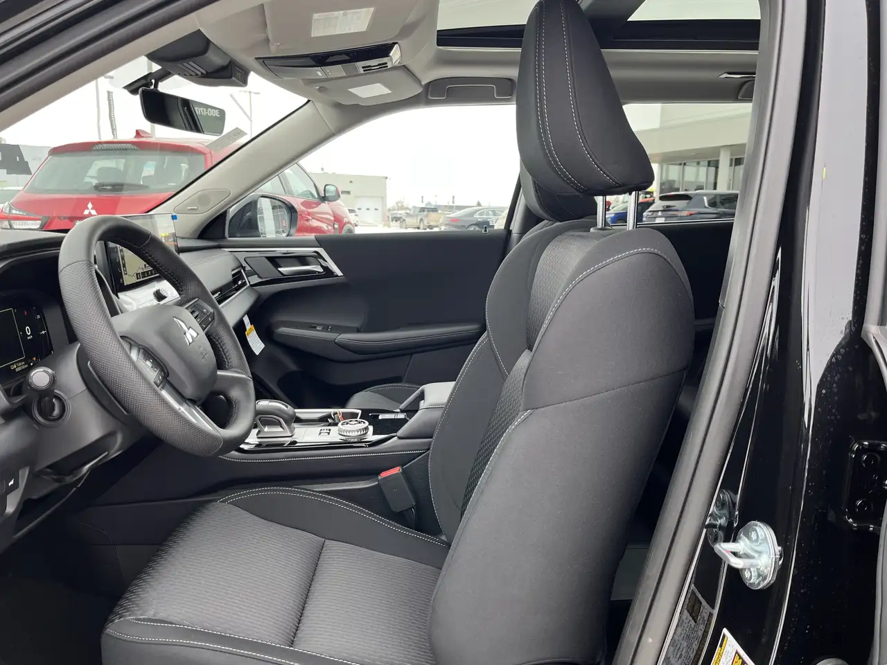 Mitsubishi Outlander снимка Mitsubishi Outlander