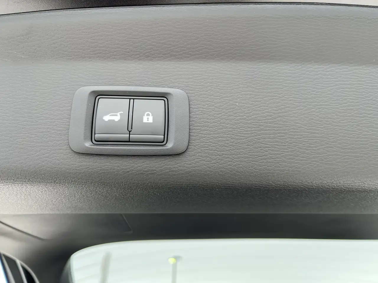 Mitsubishi Outlander снимка Mitsubishi Outlander