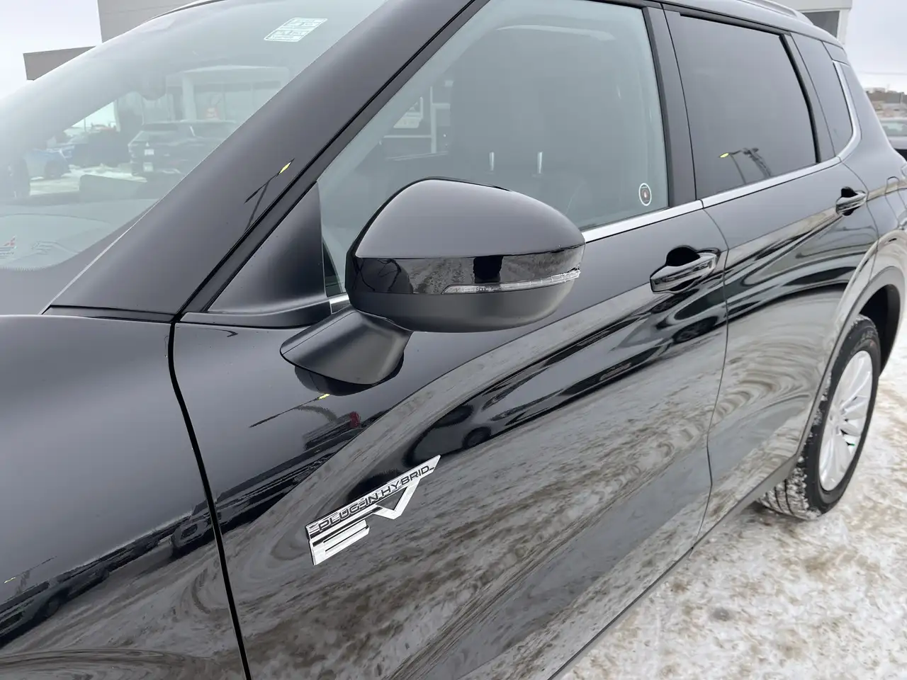Mitsubishi Outlander снимка Mitsubishi Outlander