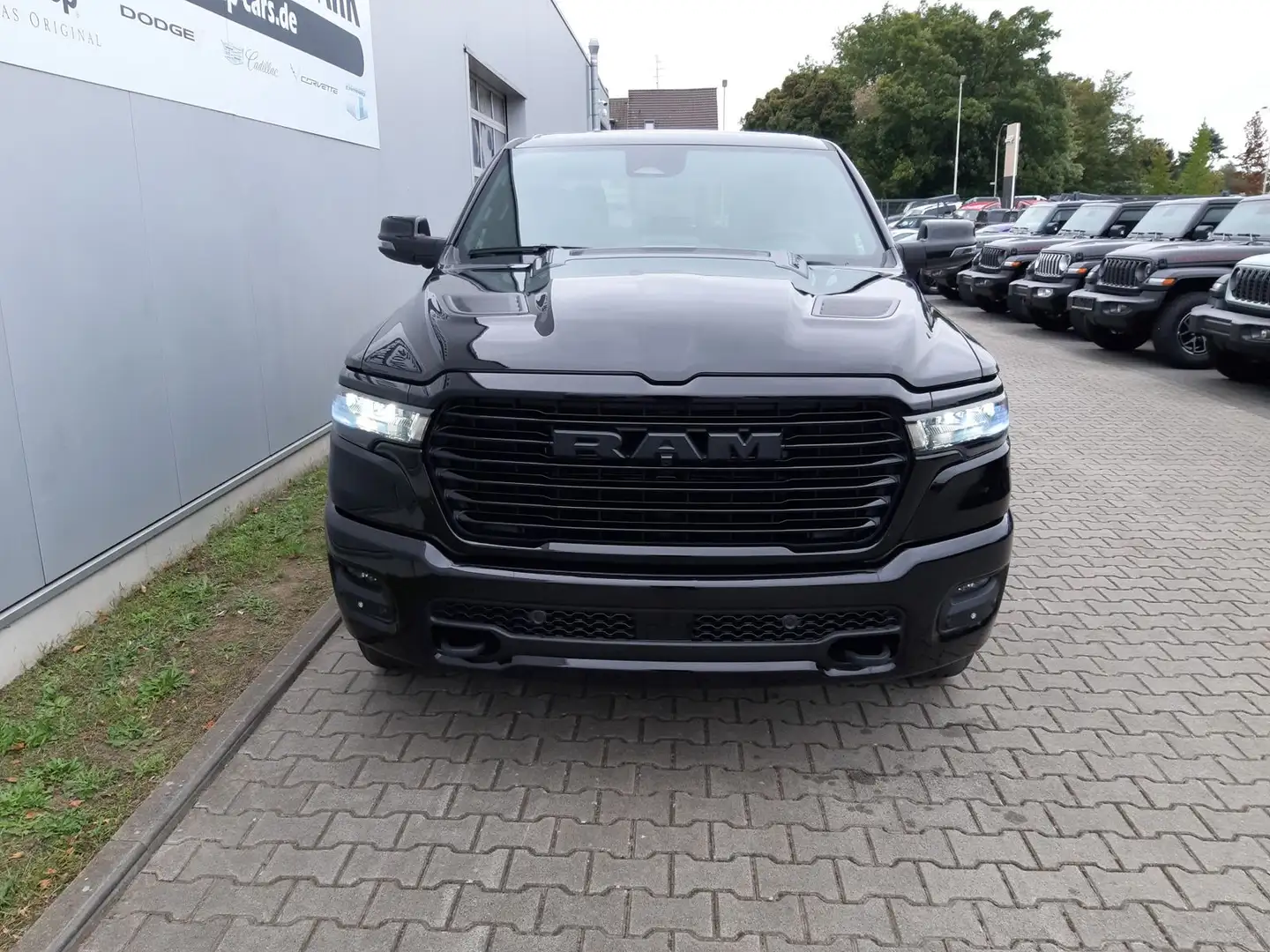 Dodge RAM 1500 Crew Cab Laramie Night 3,0 Zwart - 2