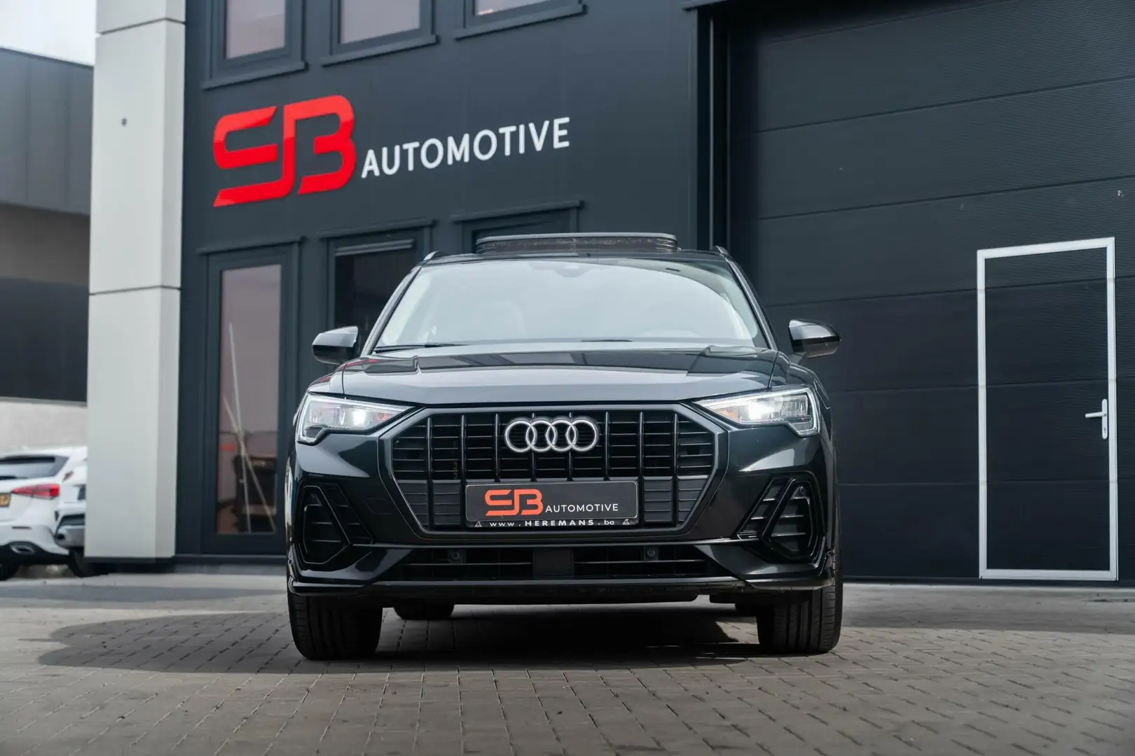 Audi Q3 35 TFSI S Line Leder|Stoelverw|Dodehoek|Pano|Bomvo Negro - 2