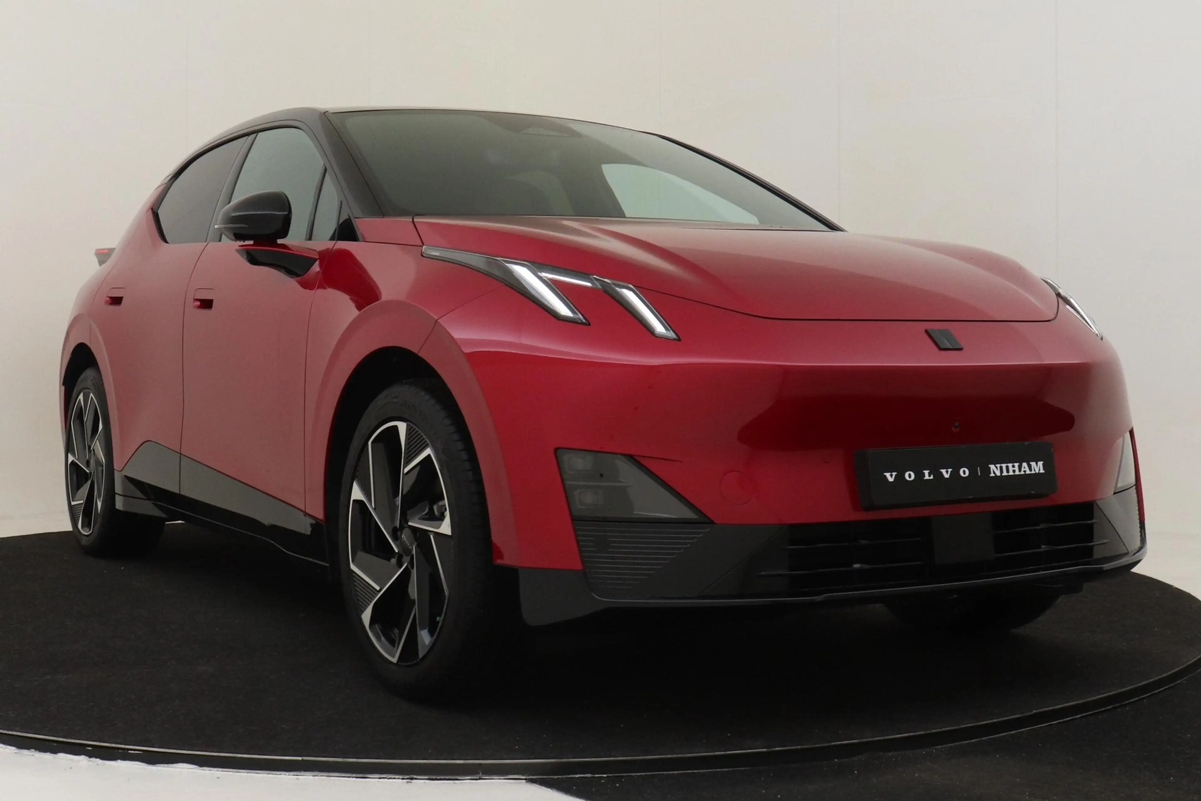 Lynk & Co 02 MORE 66 kWh -PANO.DAK|ELEK.STOEL|HARMAN/KARDON|20" — photo 11
