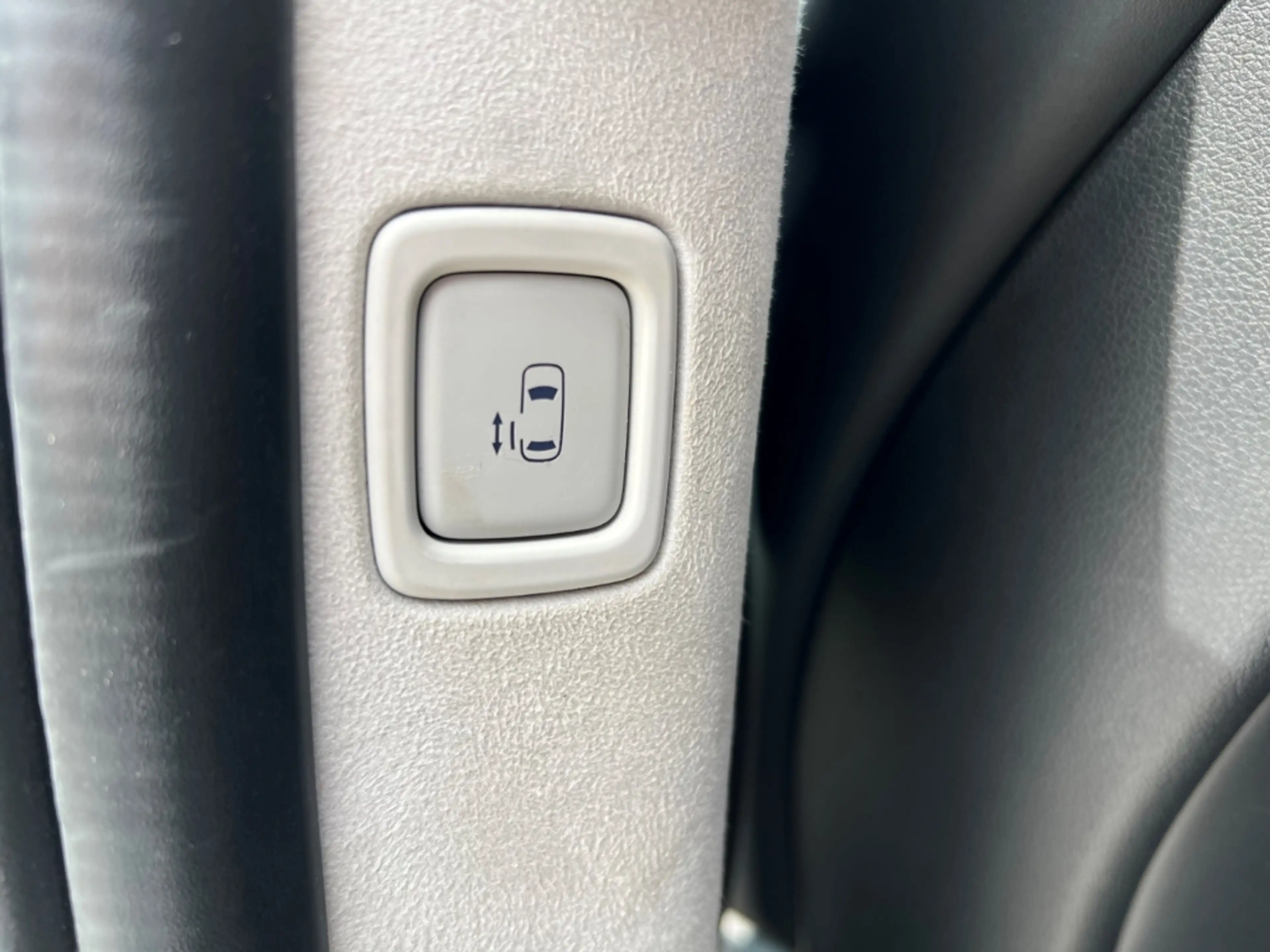 Hyundai STARIA Signature 2WD 7-Sitzer, Pano — photo 13