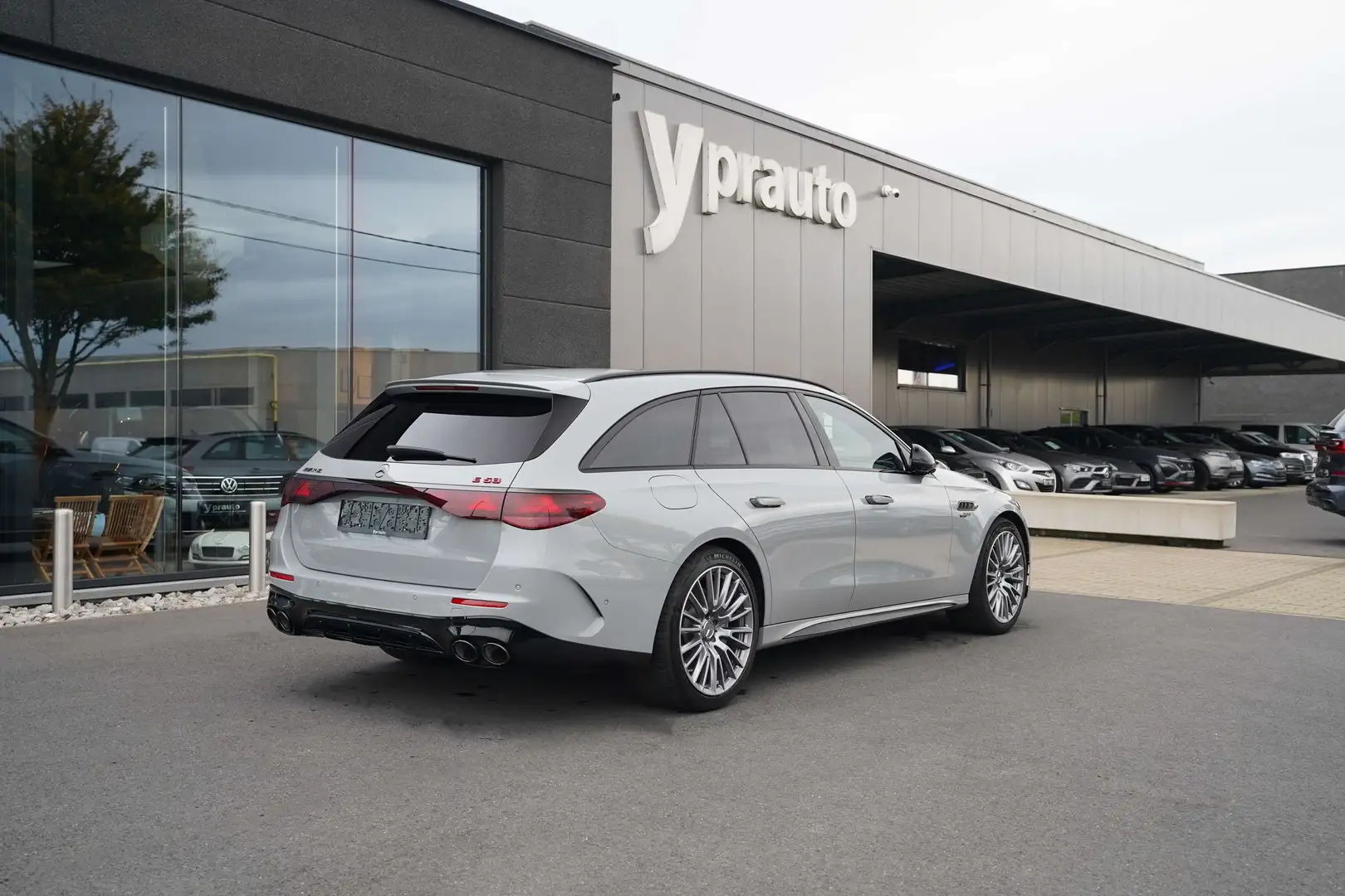 Mercedes-Benz E 53 AMG AMG E 53 T HYBRID 4Matic+ AMG SPEEDSHIFT TCT 9G Gris - 2