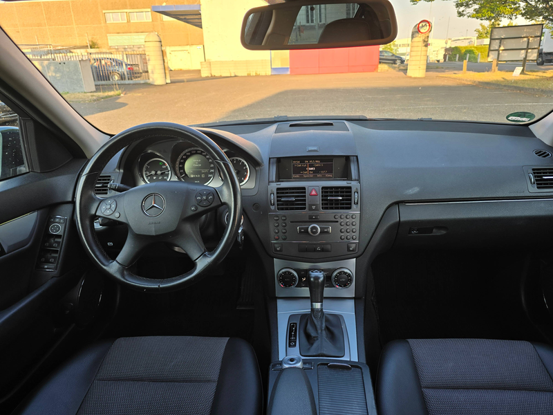 Mercedes-Benz C 180 C-Klasse CGI BlueEFFICIENCY Automatik — photo 14