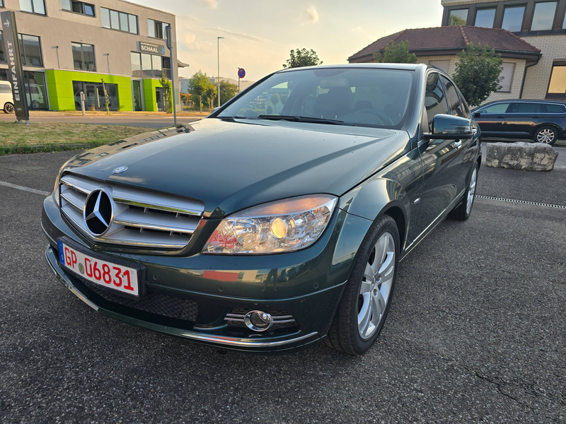 Mercedes-Benz C 180 C-Klasse CGI BlueEFFICIENCY Automatik